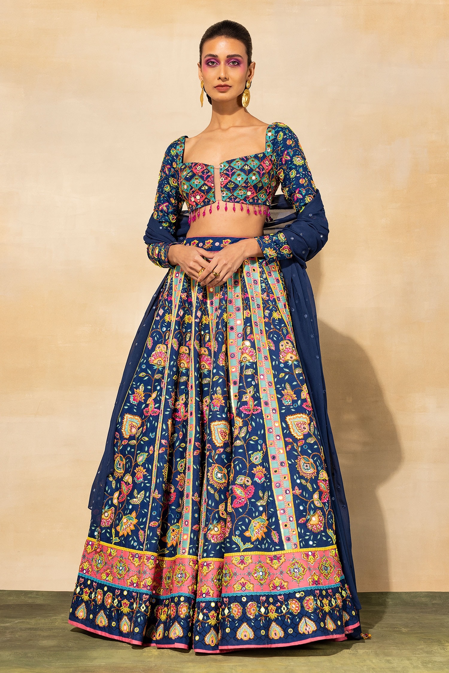 Bollywood Replica Lehenga Salers in Ambala at best price by Pooja Sarees -  Justdial