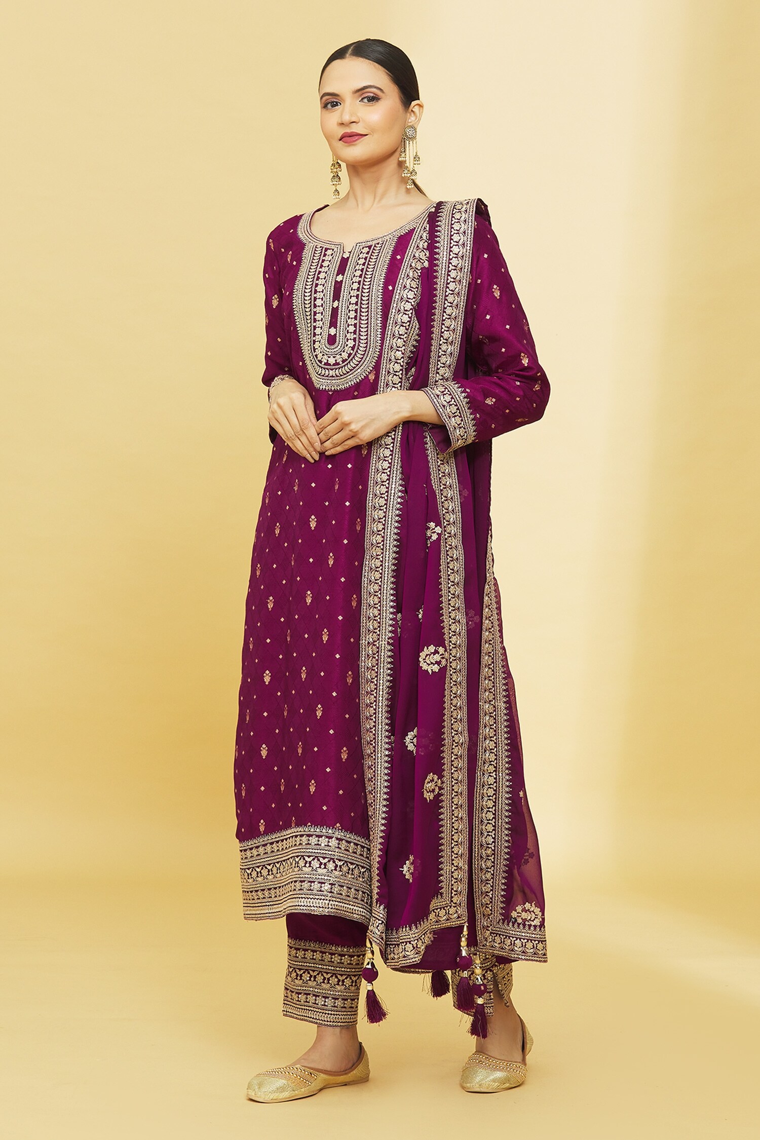 Samyukta Singhania Magenta Kurta And Pant: Silk & Dupatta: Checkered Pattern Set For Women