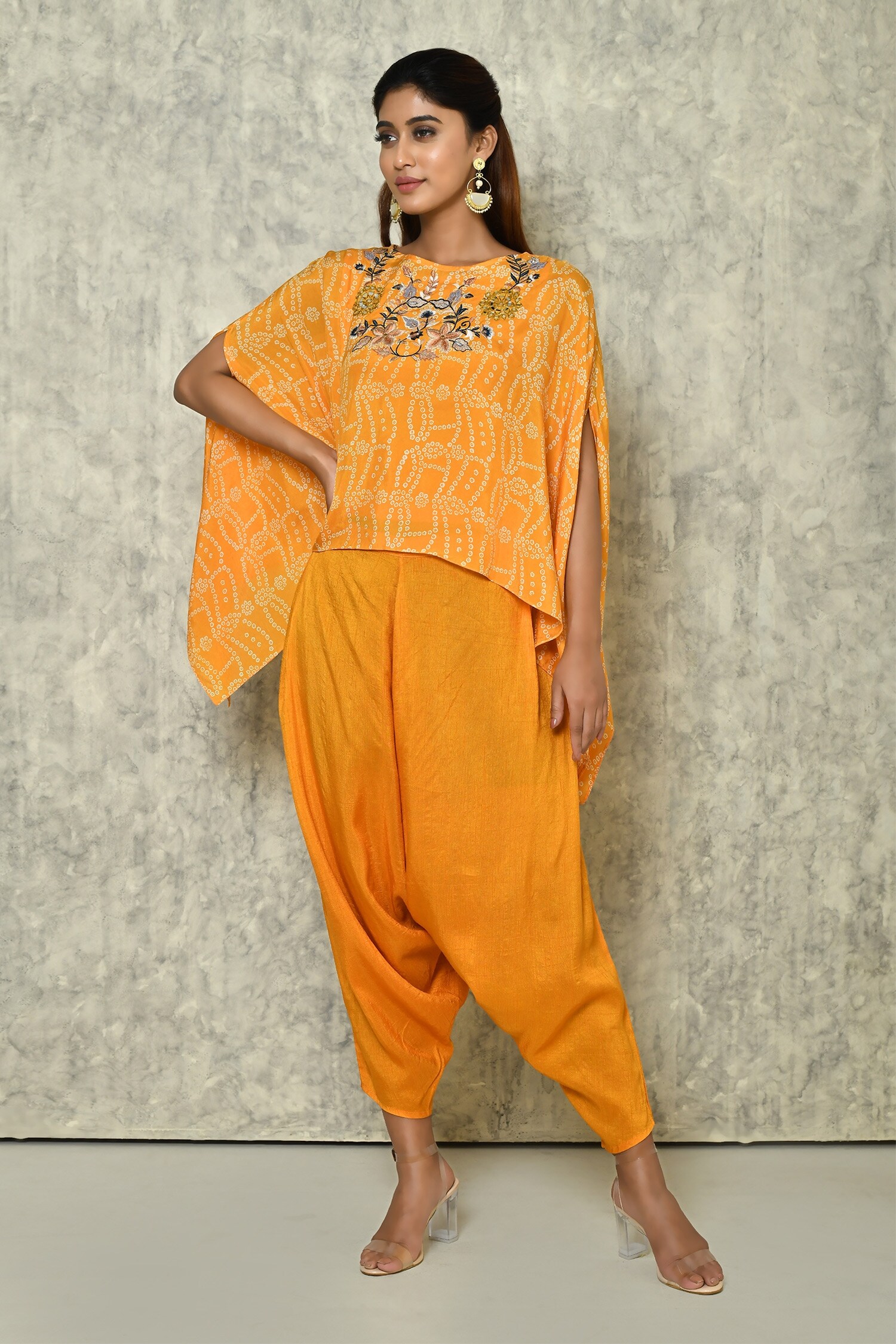 Buy Nazaakat by Samara Singh Yellow Inner Bandhej Pattern Cape Dhoti