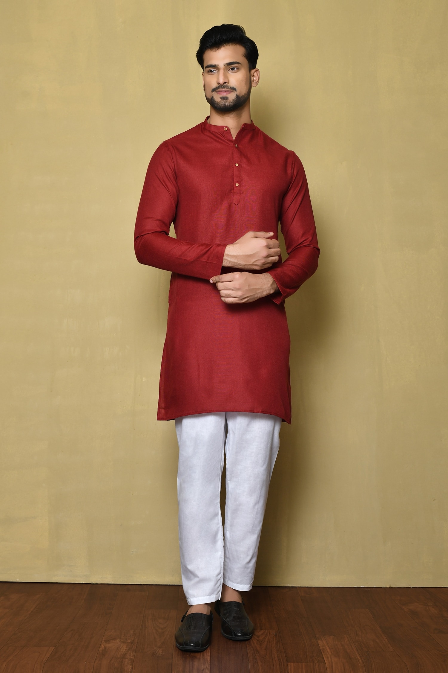 Naintara Bajaj Red Cotton Silk Plain Mandarin Collar Short Kurta For Men