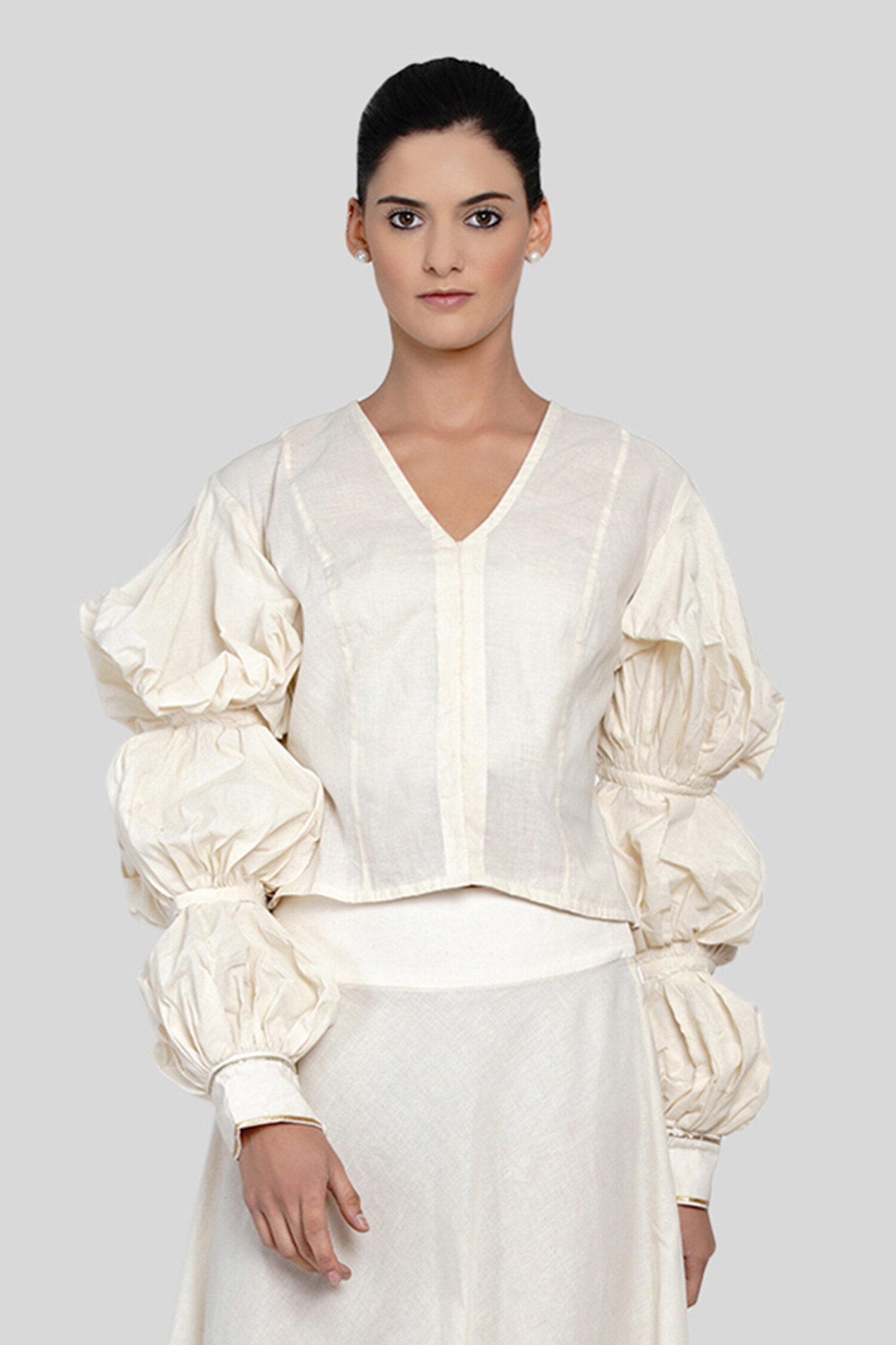 Buy Gulabo by Abu Sandeep White Kora Cotton Balloon Sleeve Blouse