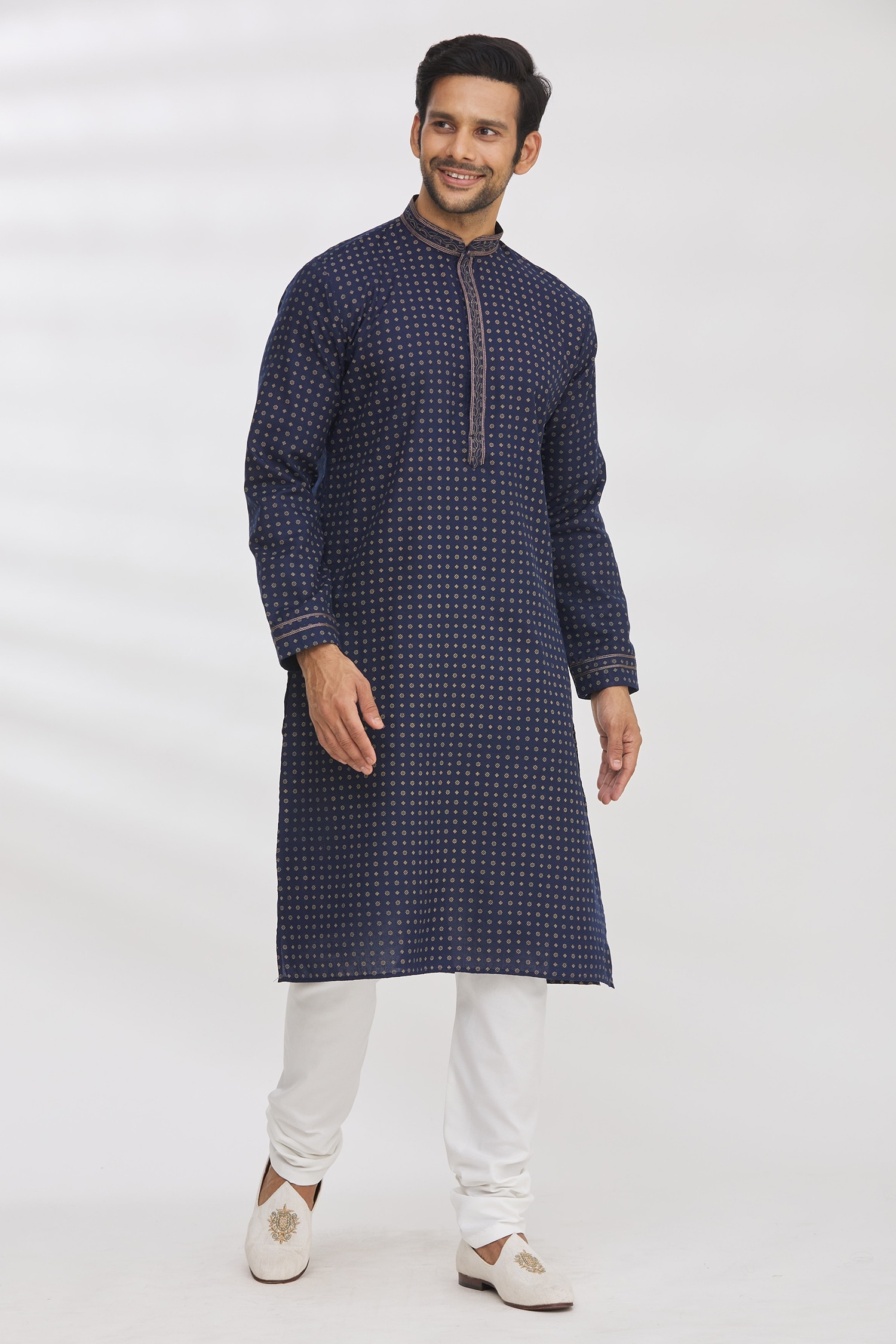 Buy Aryavir Malhotra Blue Handloom Cotton Floral Print Kurta Set Online ...