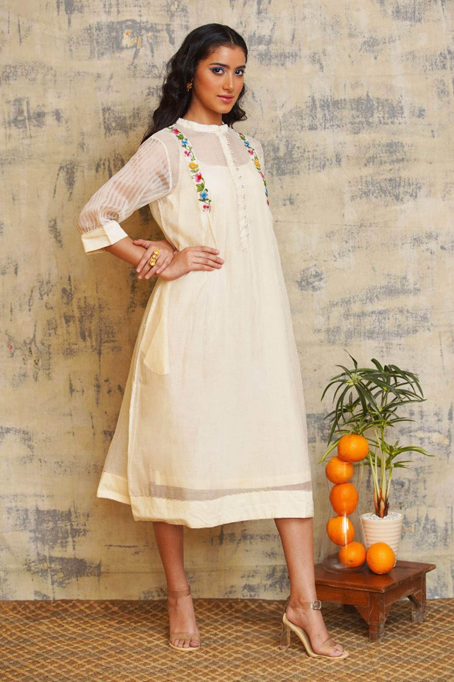 ANNI DESIGNER Women's White Color Slub Cotton Embroidered Churidar Dress  Material(Dhadak 4009_White_Free Size) : : Fashion