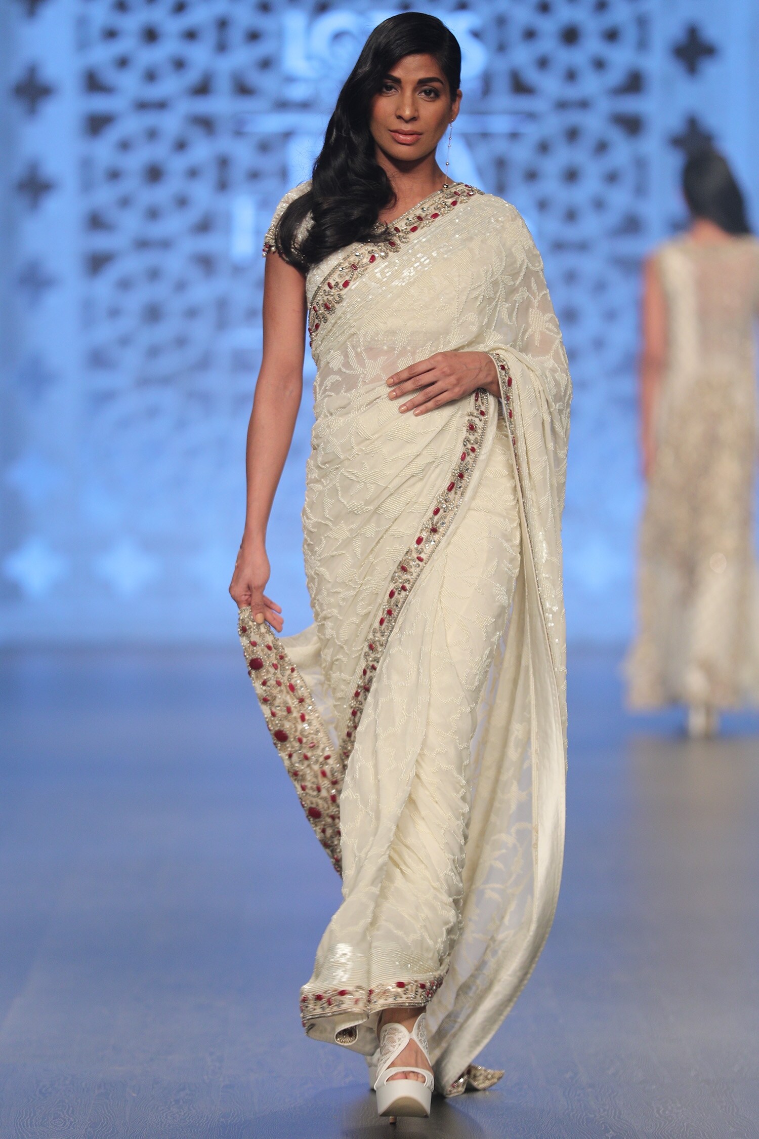 Buy Rabani & Rakha Off White Embroidered Saree With Blouse Online | Aza ...