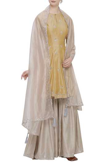 Women Beige Silk Chanderi Zari Kurta Set