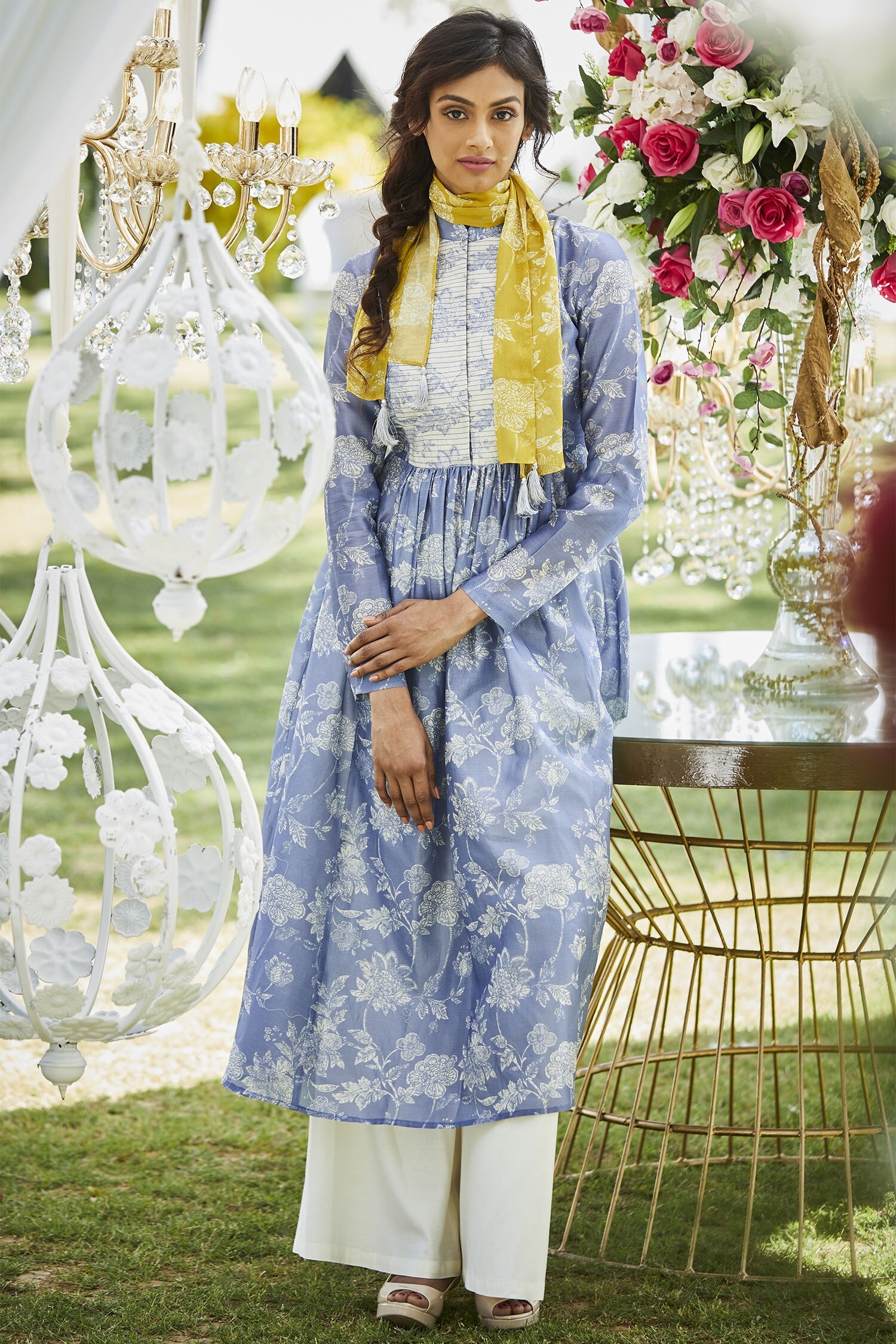 Buy Blue Mandarin Collar Chanderi Silk Kurta Set For Women by Varun