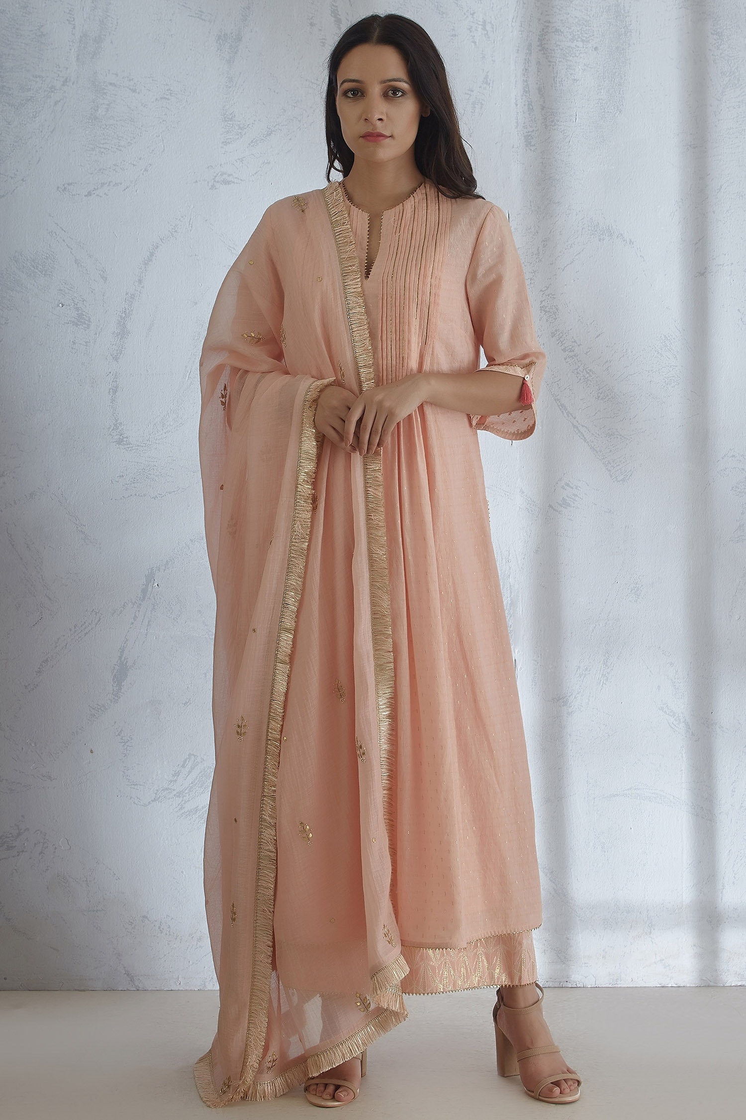 mandira kurtis