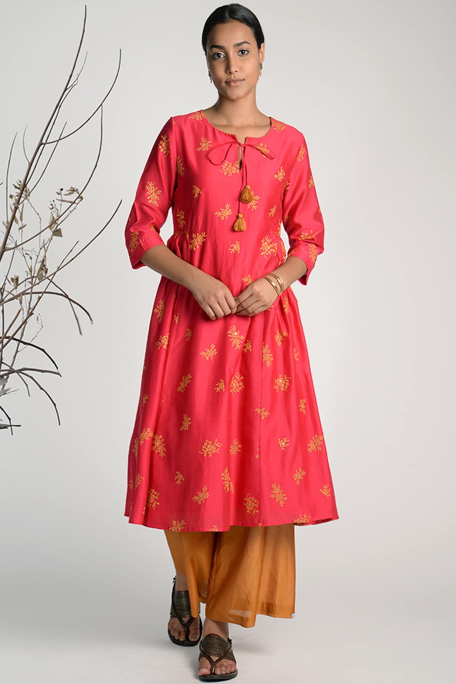 Buy Sureena Chowdhri Ivory Mystic Blooms Silk Chanderi Kurta Set Online |  Aza Fashion… | Sleeves designs for dresses, Embroidery fashion detail,  Latest dress design