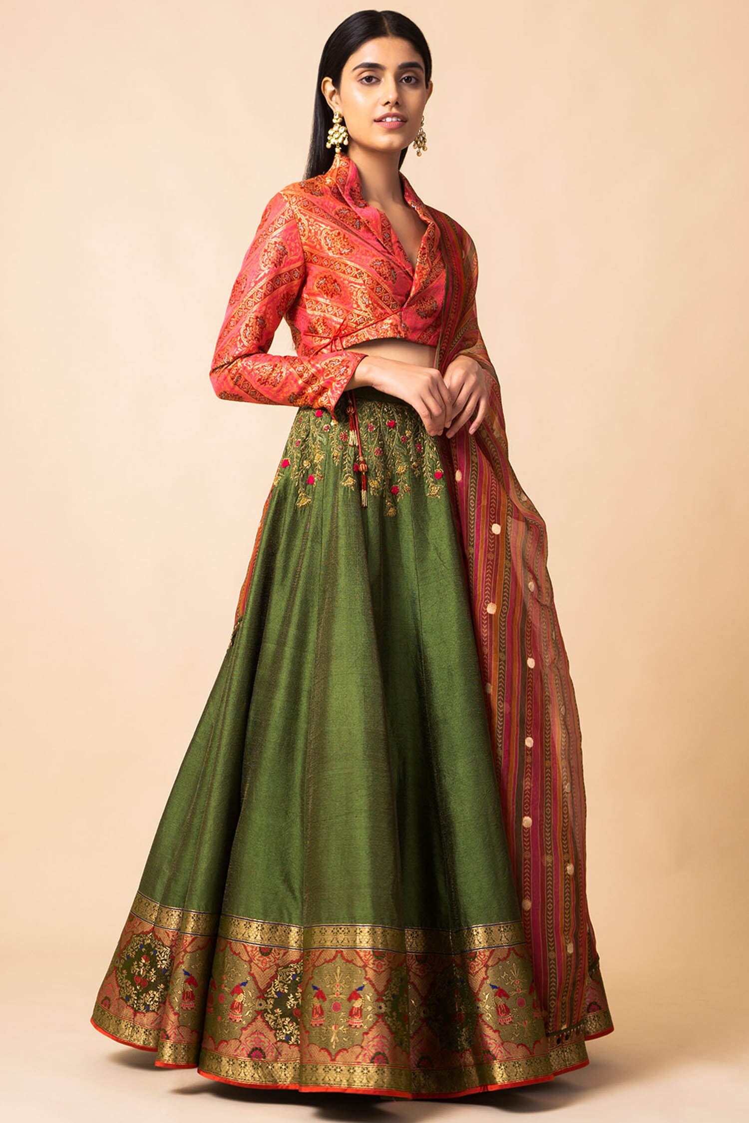 Buy Ekaya Pink Handwoven Banarasi Silk Lehenga Set Online | Aza Fashions