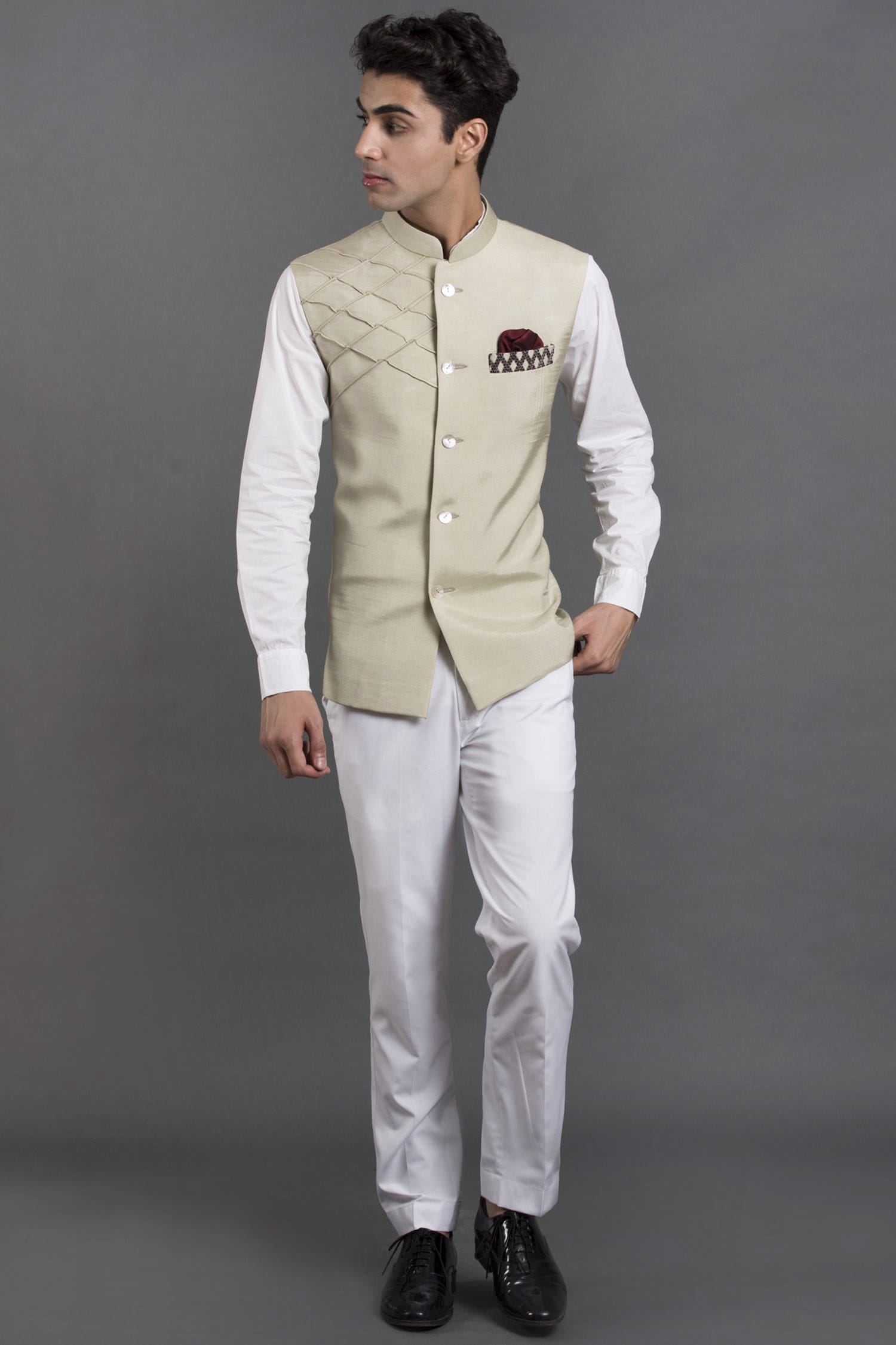 How to Wear a Nehru Jacket Like a Bollywood Star - MissMalini | Indian men  fashion, Mens outfits, Men dress up