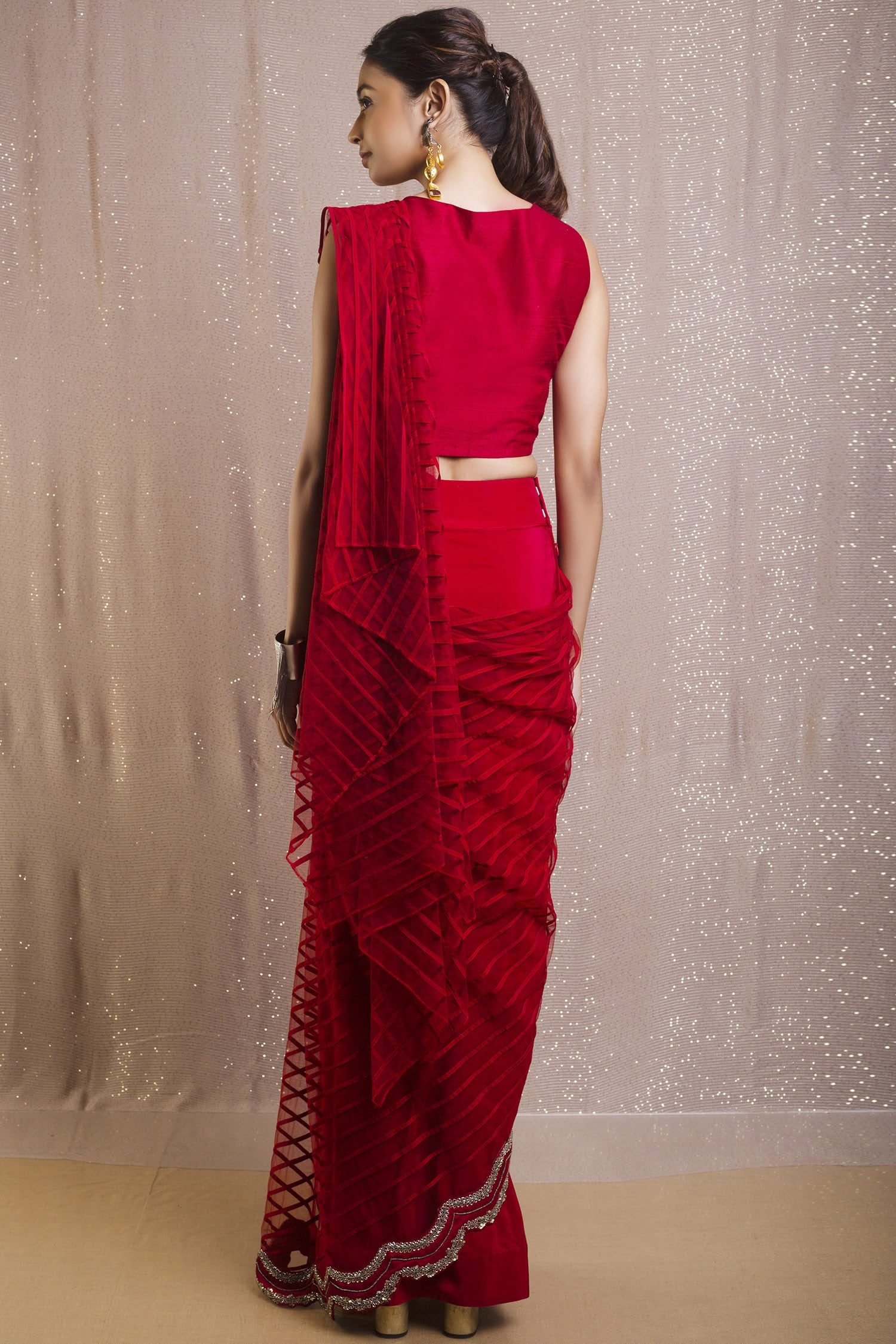 Buy Rishi and Soujit Red Raw Silk Pre-draped Saree Online | Aza Fashions