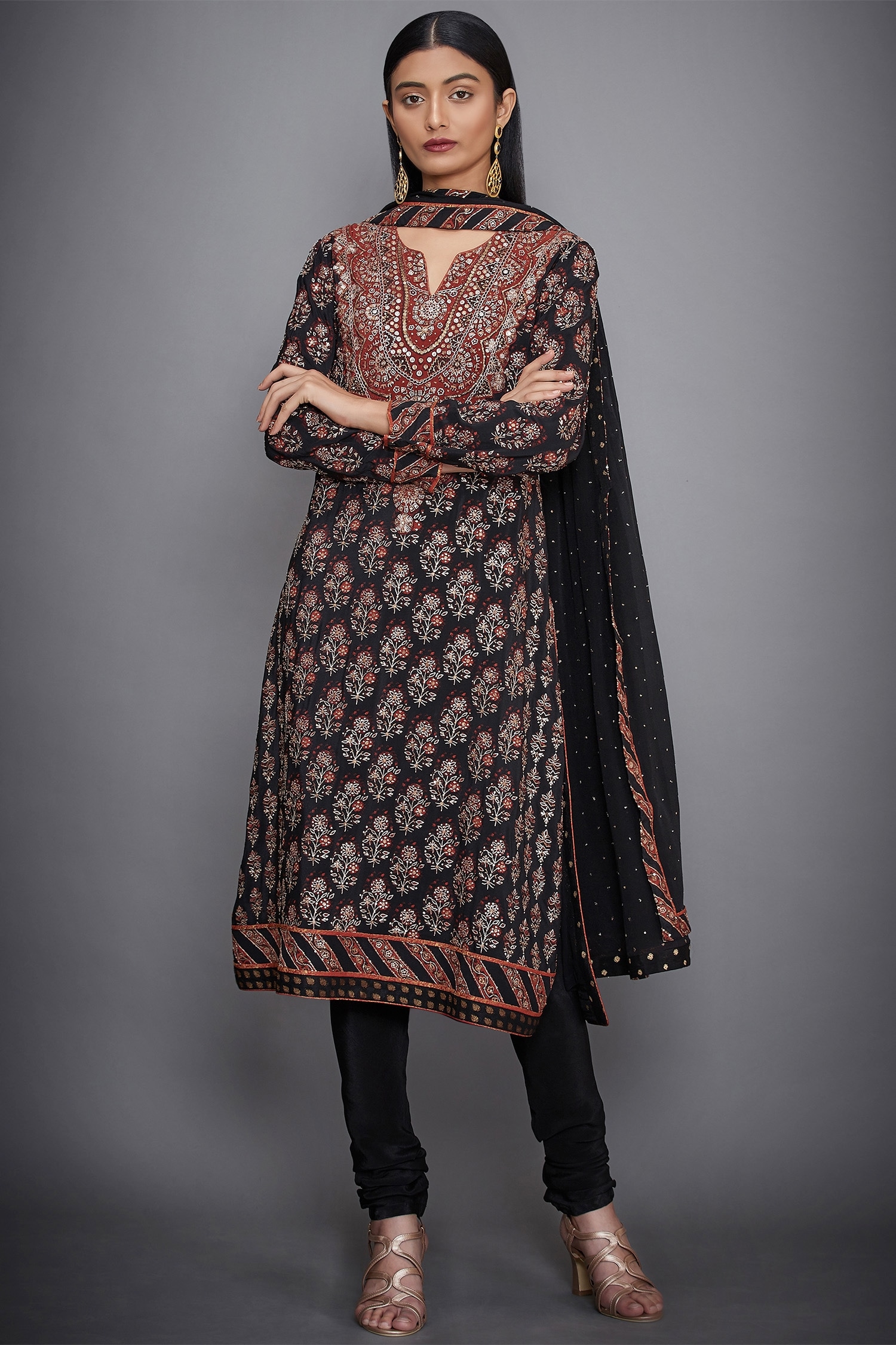 Buy Black Silk Crepe Split Embroidered Kurta Set For Women by RI.Ritu ...