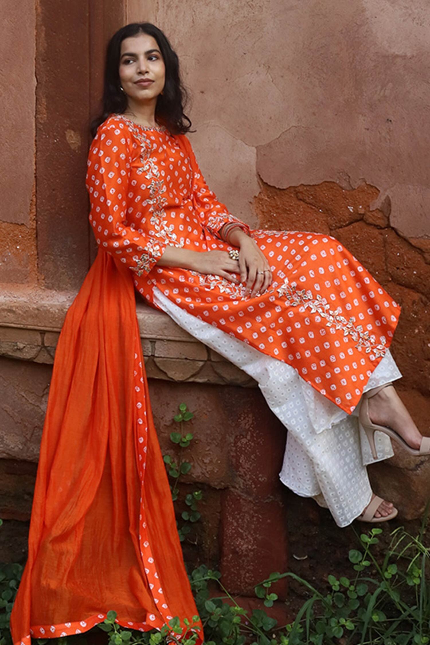 Buy Orange Kurta- Chanderi (70% Cotton And Zoya Applique & Leggings Set For  Women by The White Tree Studio Online at Aza Fashions.