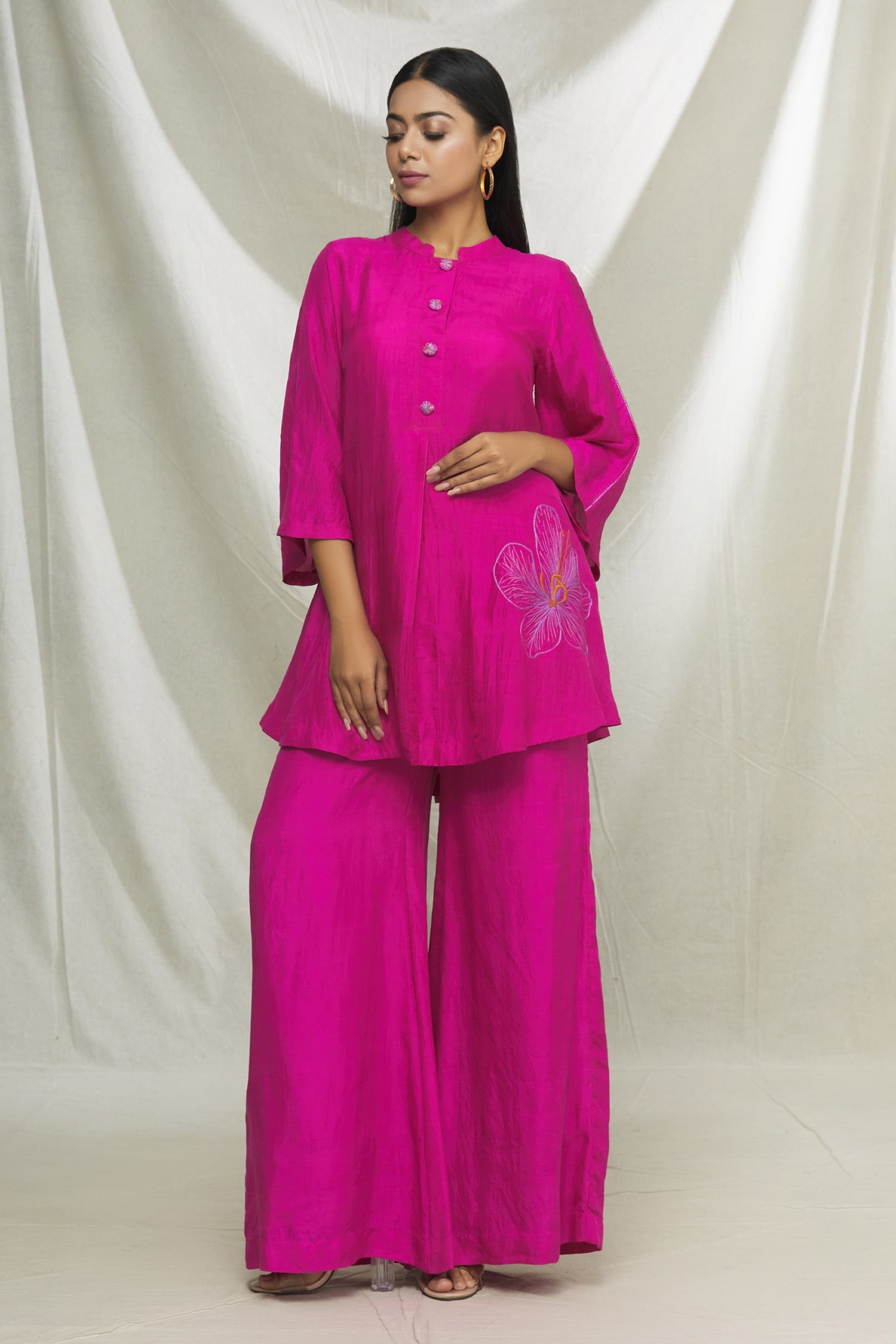 Buy Pink Mulberry Silk Embroidered Thread Placement Kurta And Sharara ...