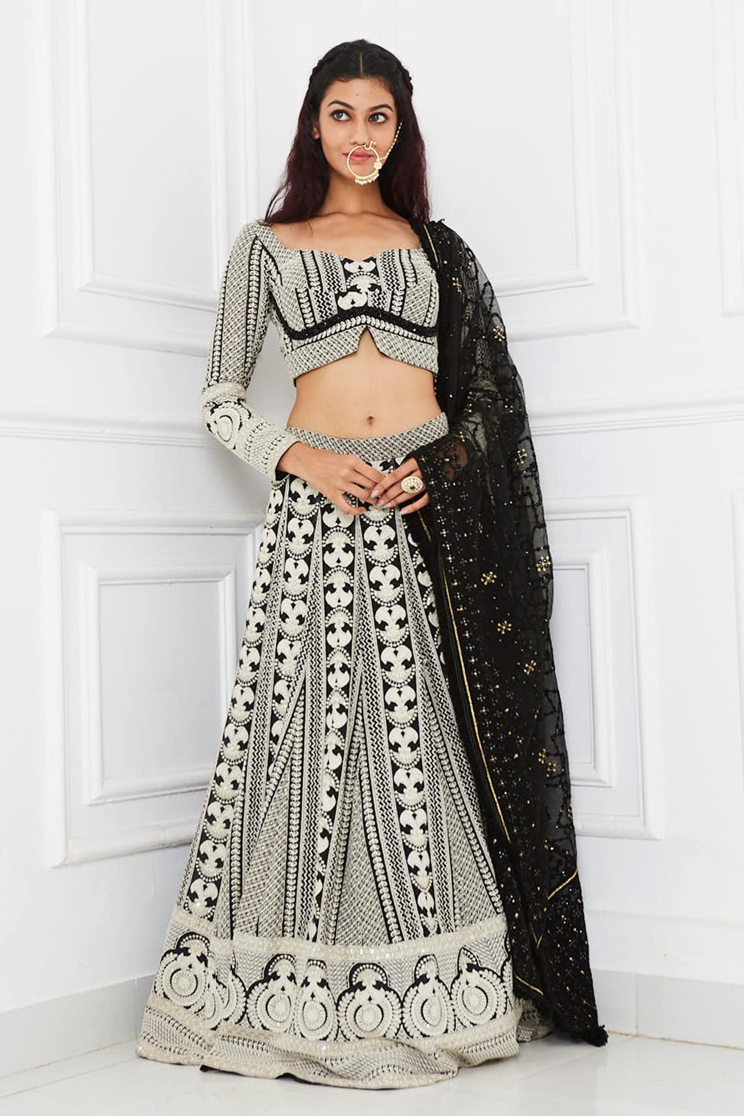 Buy Black Lehenga: Georgette Embroidered Floral Sweetheart Lucknowi Set ...