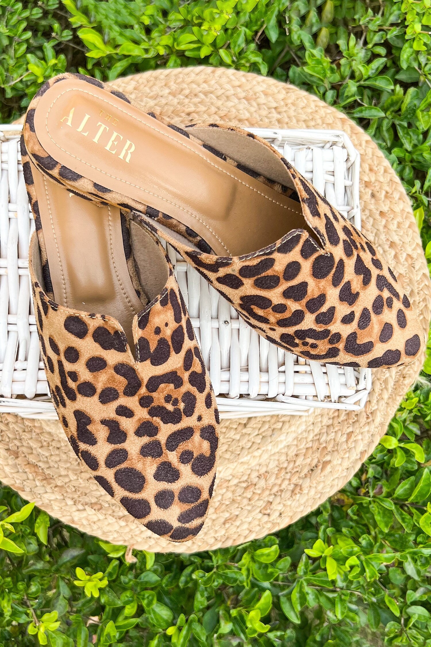 Leopard print best sale mule sandals