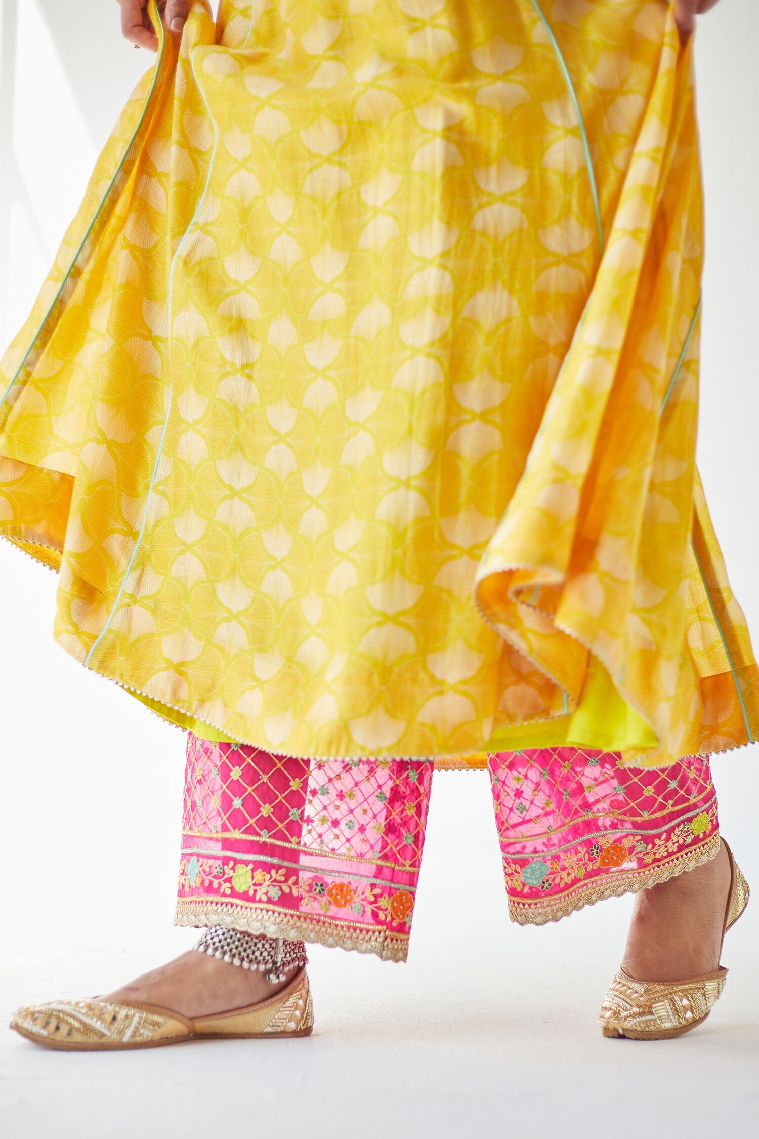 Buy Rajiramniq Yellow Cotton Silk Shell Print Puff Sleeve Kurta Set