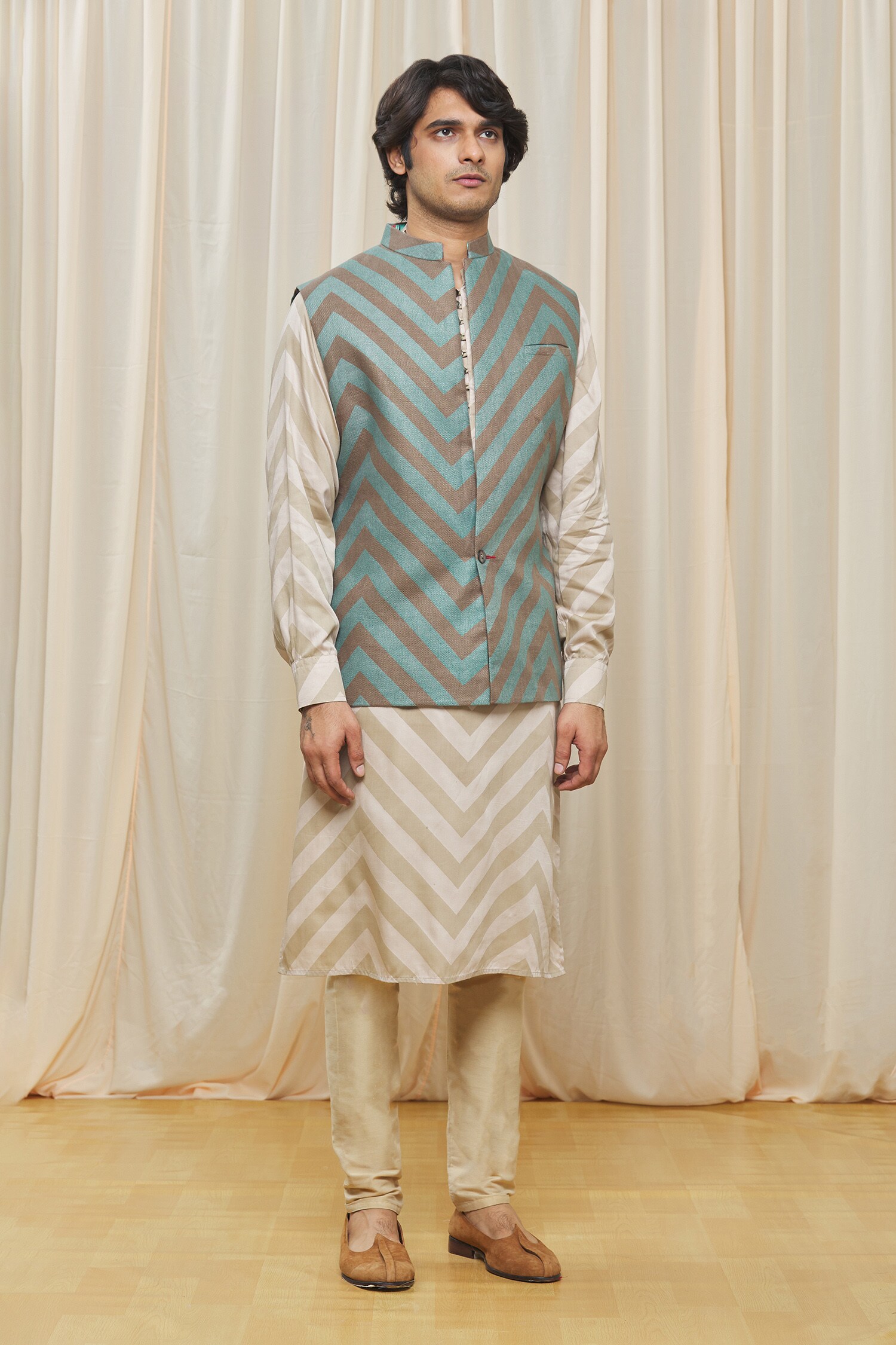 House of Pataudi Men Mustard Yellow & Gold-Toned Ethnic Motifs Woven Nehru  Jacket - Absolutely Desi