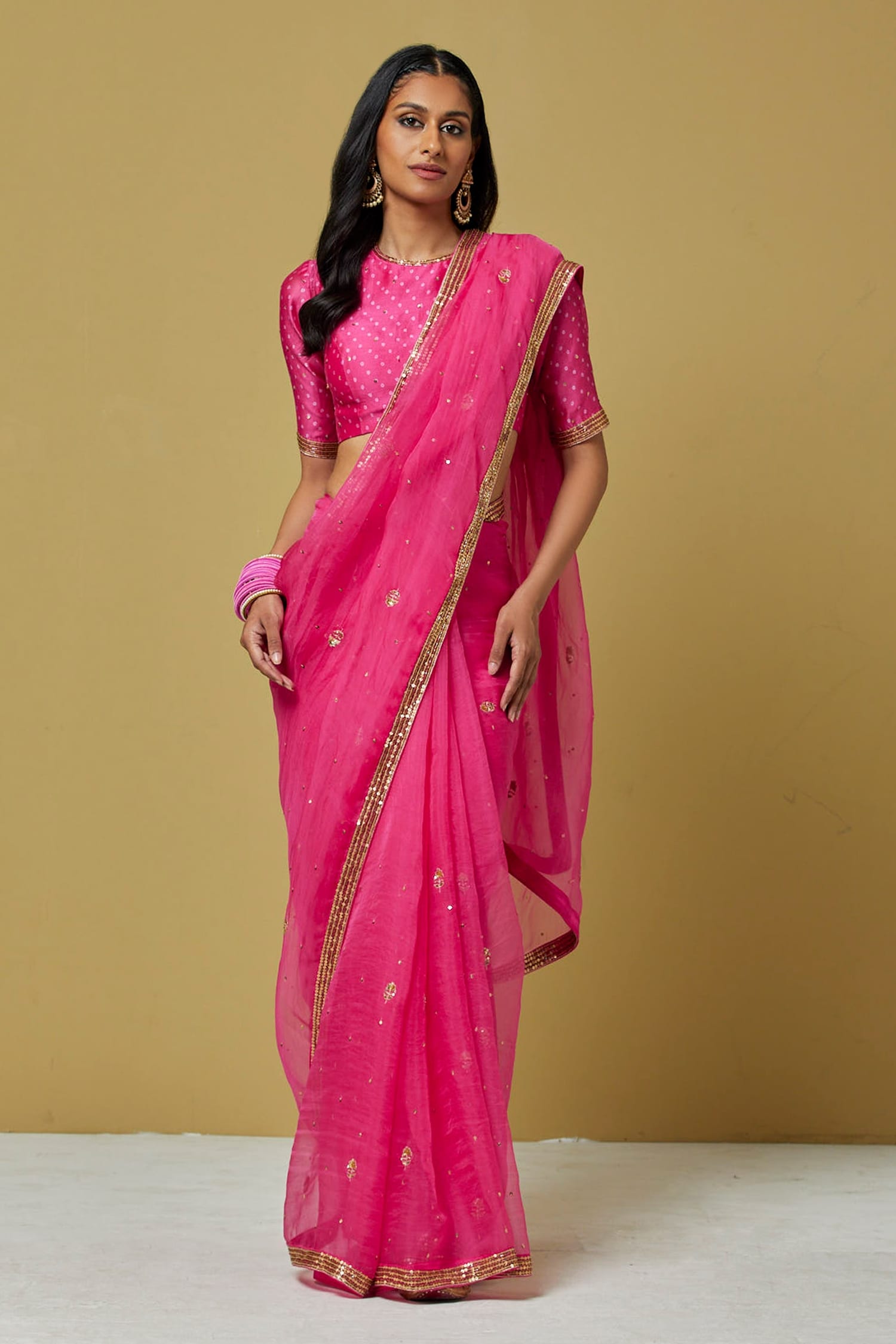 Ikshita Choudhary Pink Organza Printed Bandhani Embroidered Saree With Blouse For Women