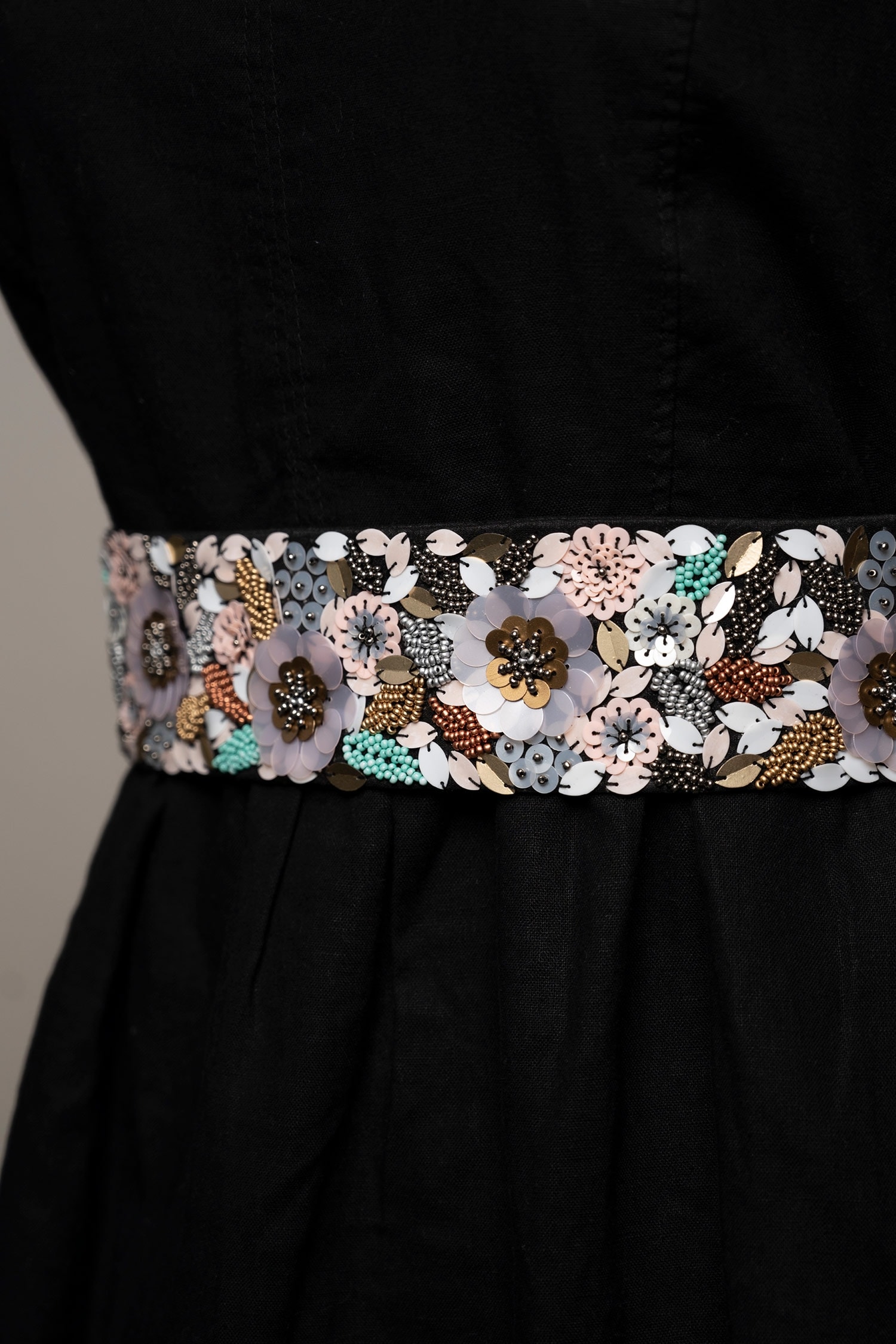 Saree Belt - Floral Embroidered – Anveshana Clothing