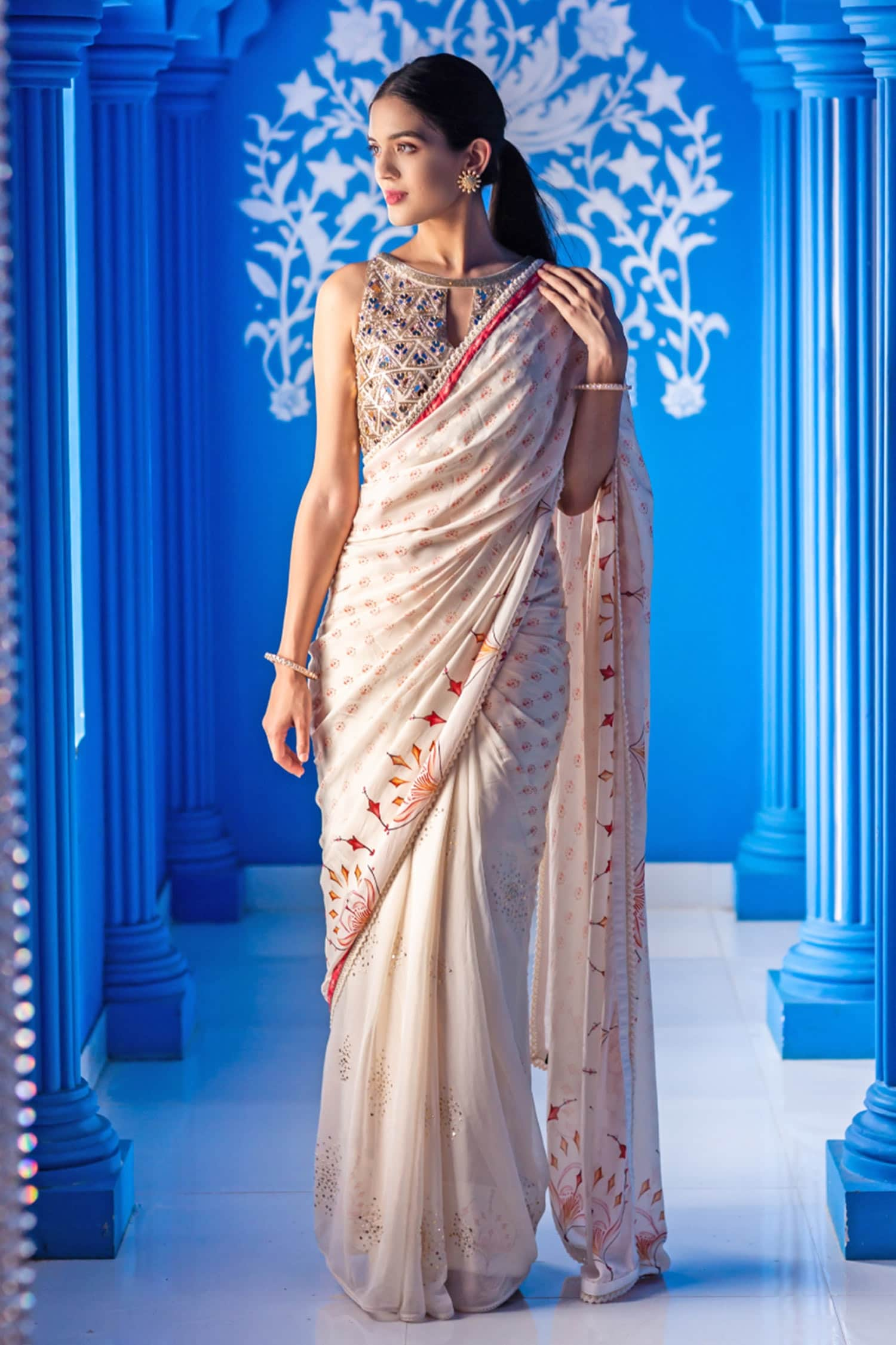 Shop Latest Designer Sarees | Sarees for Wedding - Tulsisilks