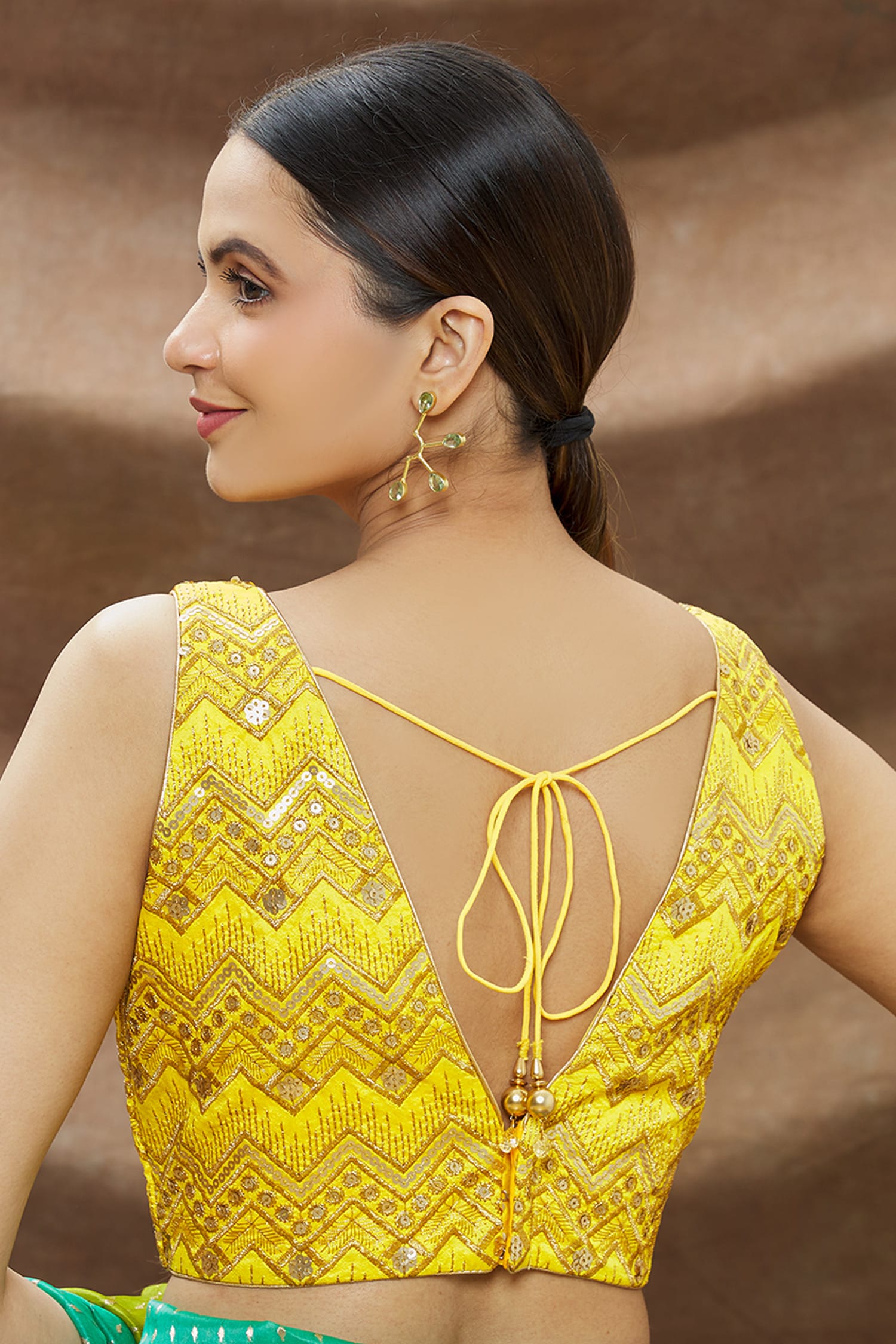 Nazaakat by Samara Singh - Yellow Art Silk Plain Leaf Neck Sleeveless  Blouse For Women