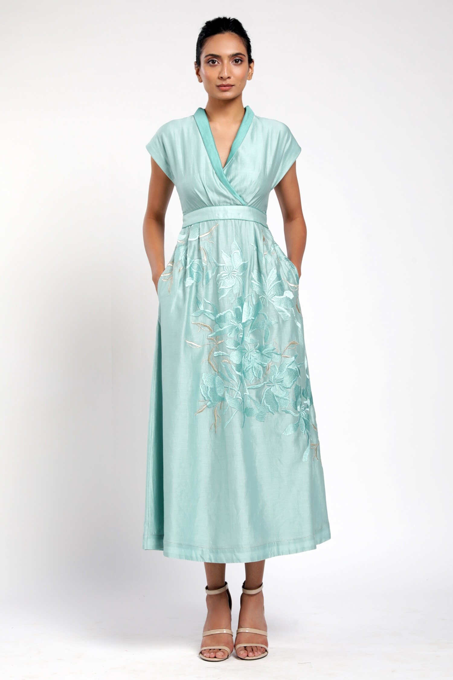 Buy Madder Much Blue Cotton Silk Kimi V Neck Kimono Dress Online Aza