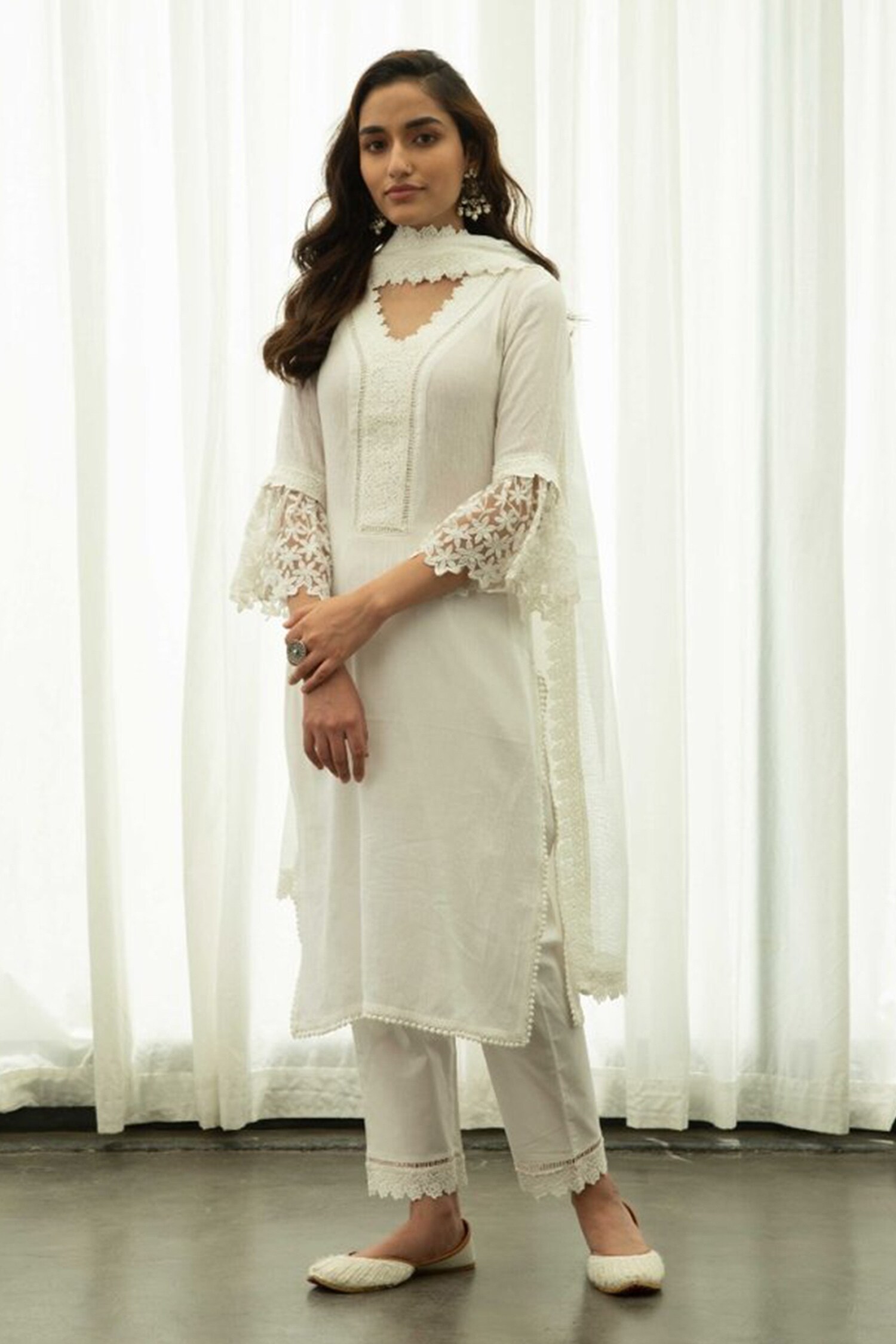 Buy White 100% Cotton Embroidery Floral V Neck Arzoo Kurta Set For ...