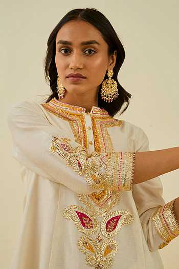Embroidered Kurta Salwar And Dupatta Set For Men