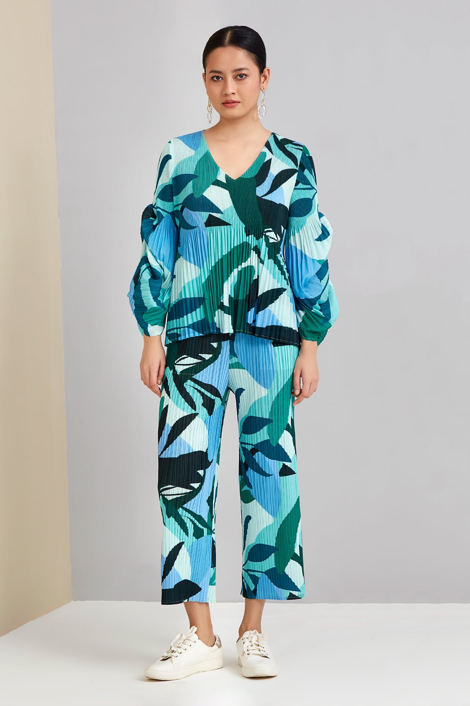 Buy Scarlet Sage Blue Polyester Skylar Tropical Print Pant Set Online ...
