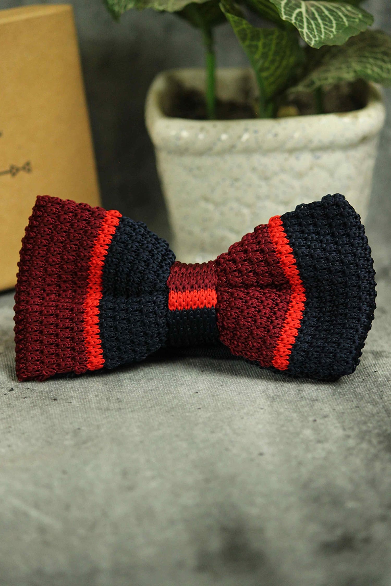 Tossido Maroon Embroidered Colorblock Bow Tie