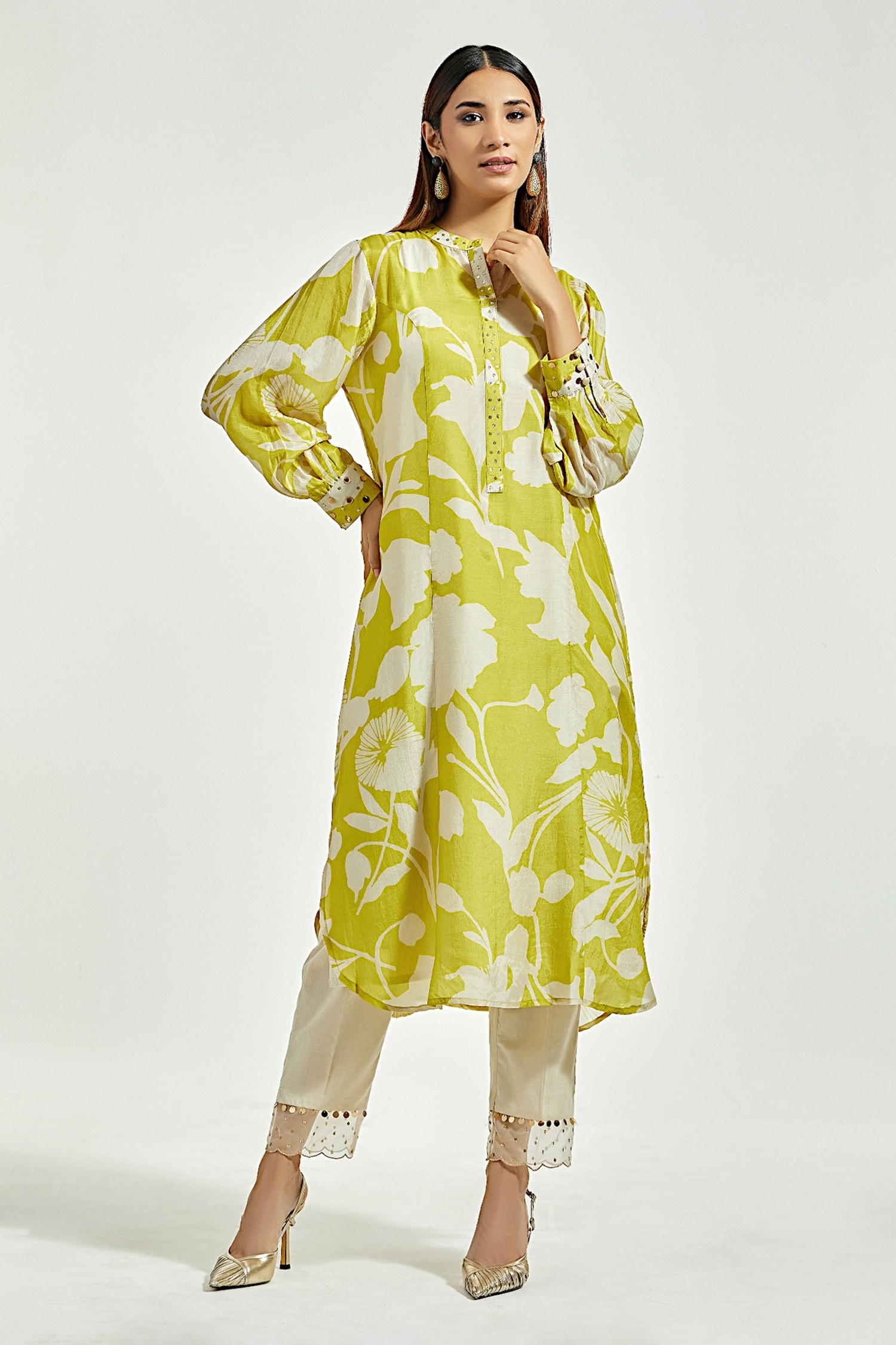 Anantaa by Roohi Green Bemberg Modal And Embellishment Floral Straight Kurta For Women