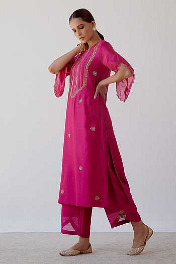 Women Fuchsia Bandhani Printed Satin Kurta Palazzo & Net Dupatta set with Beads & Lace Work