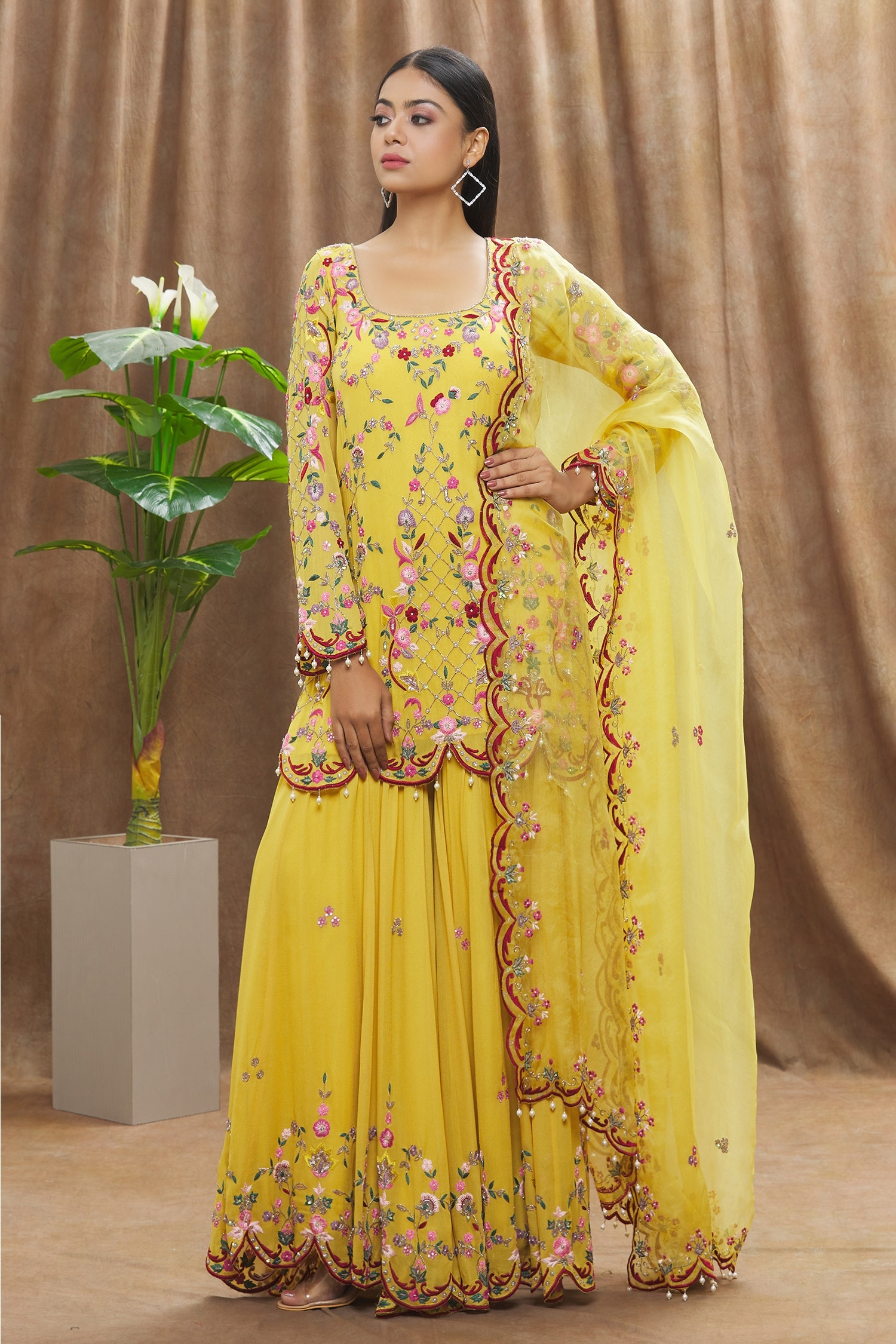 Buy Yellow Kurta And Gharara Georgette Embroidered Thread U Floral Set For Women By Mahima 