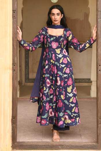 Women's Blue Chanderi Paisley Long Anarkali Kurta - SASSAFRAS