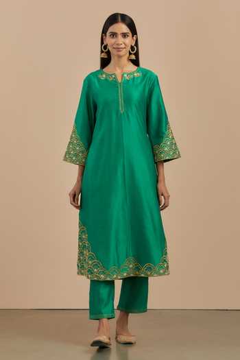 Women Green Chanderi Hand Embroidered & Painted Kurta with Pant
