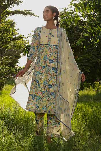 Idalia Pastel Yellow Printed Kurta Set For Women - Floral V-Neck Kurta With Palazzo Pants
