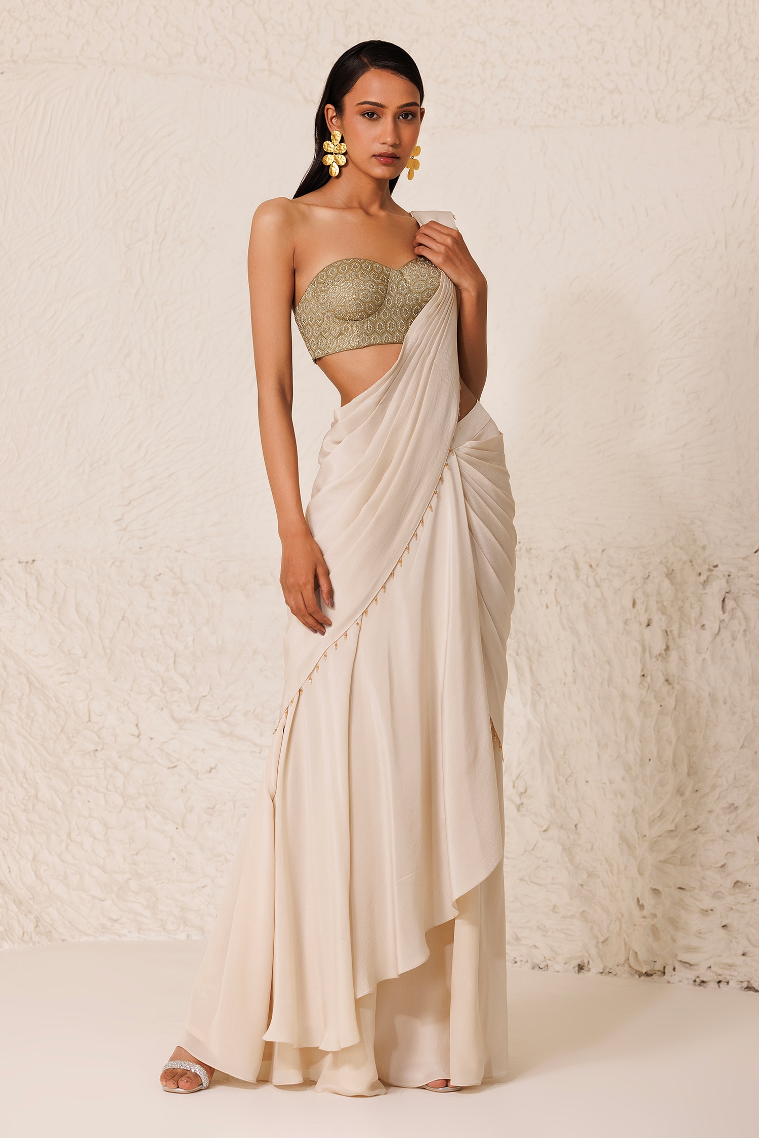 Chhaya Mehrotra Off White Silk Crepe: Saree Bustier: Pre-draped Godet With For Women