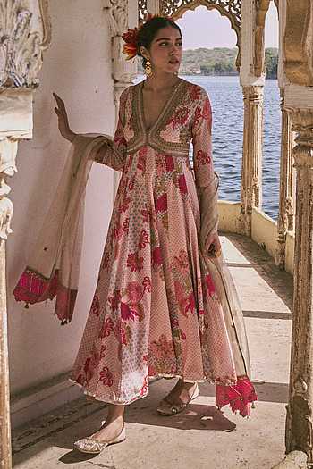 Women Floral Printed Calf Length Flared Anarkali And Palazzo With Printed Dupatta (Maroon)