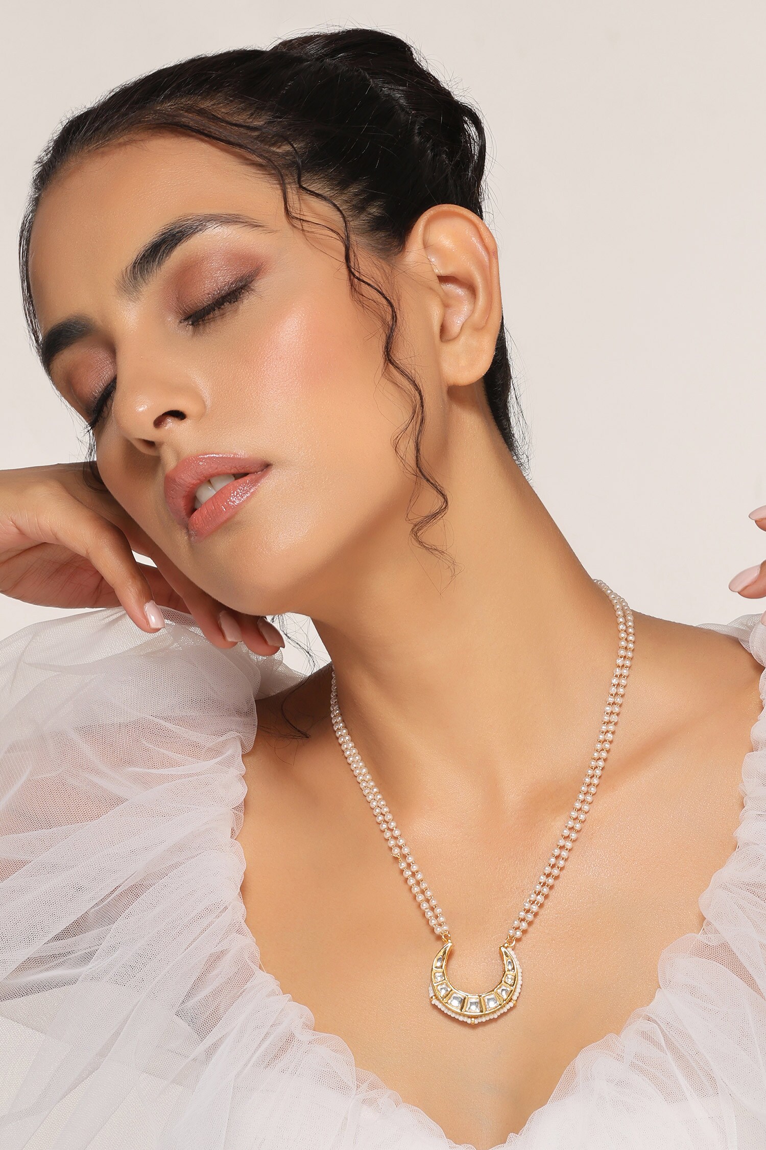 Swarovski Towards Horseshoe Necklace 2025 | www.urbag.ws