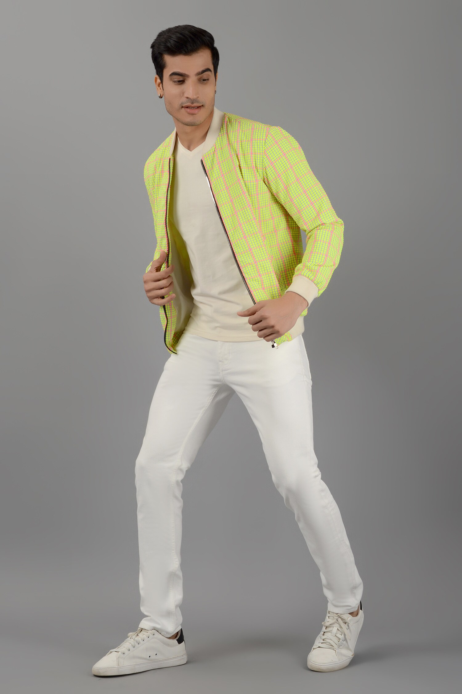 Buy Gold Hologram Metallic Fabric Plain Glow Bomber Jacket For Men by  Siddhesh Chauhan Online at Aza Fashions.