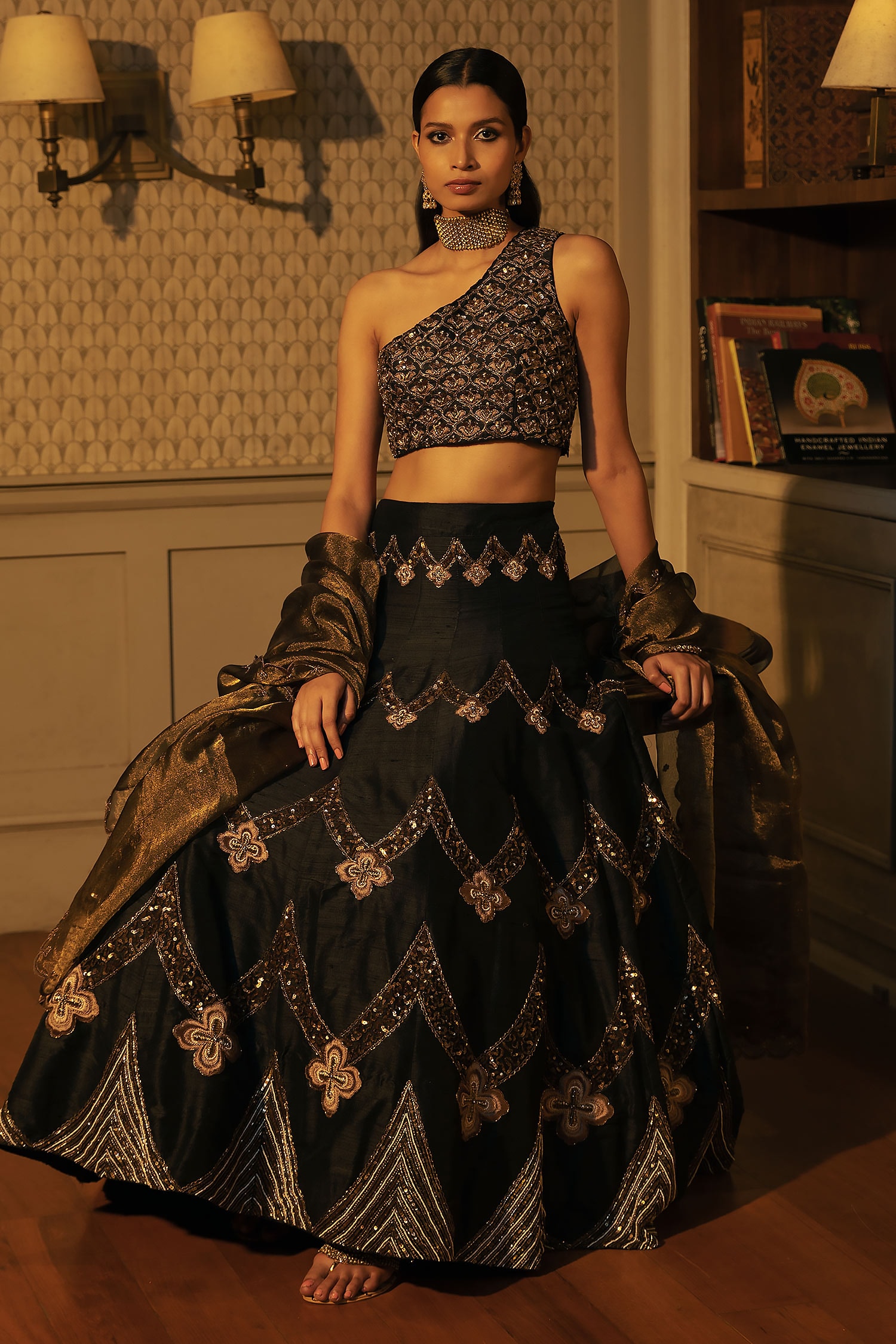 Buy Zari Lehengas Online - Black Zari and Sequins Work Lehenga Choli with  Dupatta