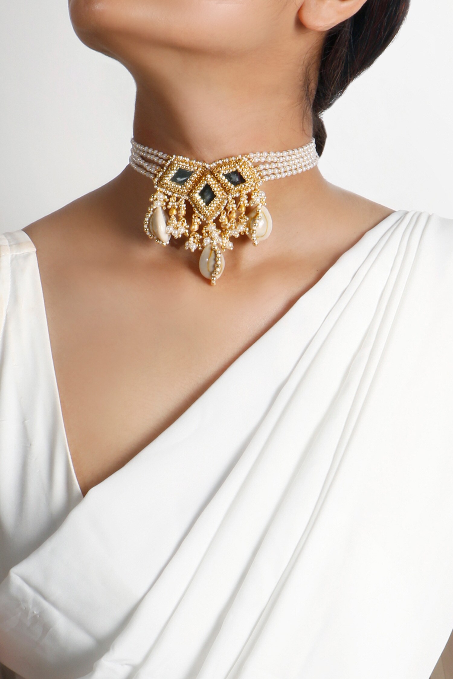 Buy Gold Plated Shell Magna Mirror And Bead Embroidered Pendant Choker ...