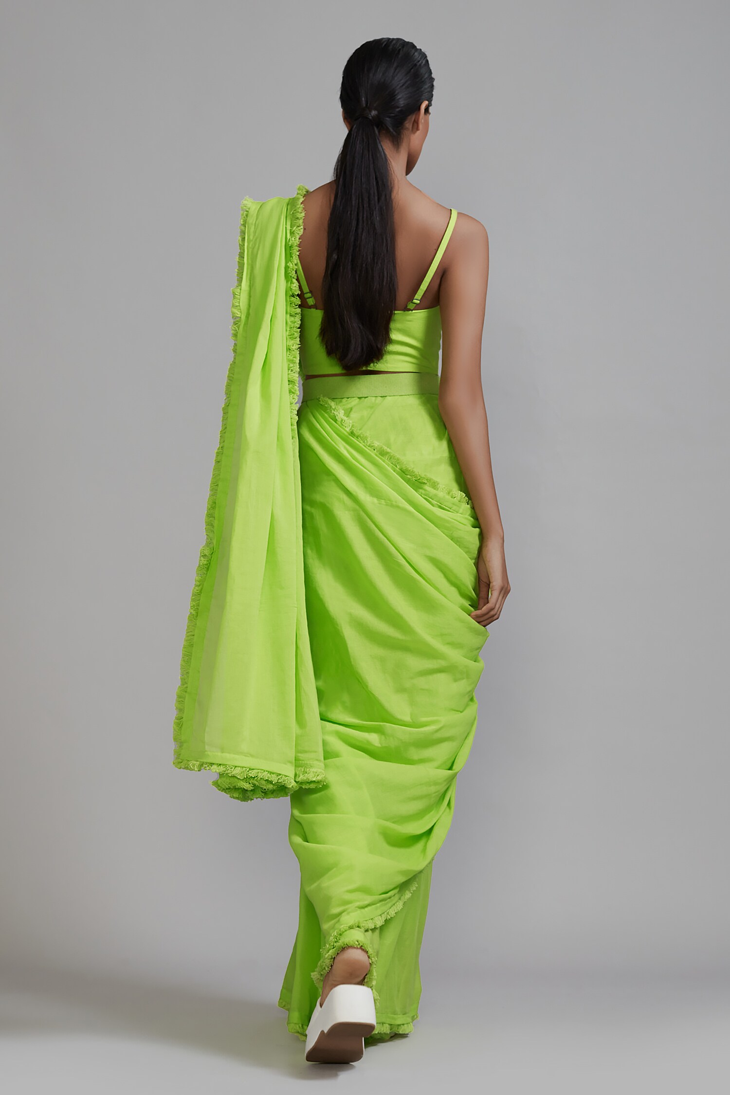 Buy Green 100% Cotton Plain Fringed Border Saree With Corset For Women by  Mati Online at Aza Fashions.