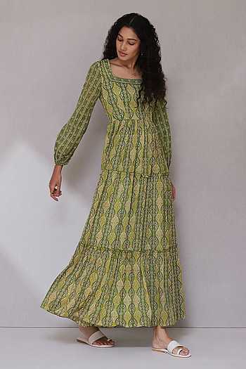 green emerald velvet dress Ritu Kumar Green Embroidered Kurta Dress – Saris and Things