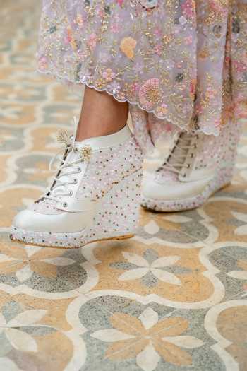 White with Pink flowers embroidered Sneaker Wedges | Tiesta main image 0