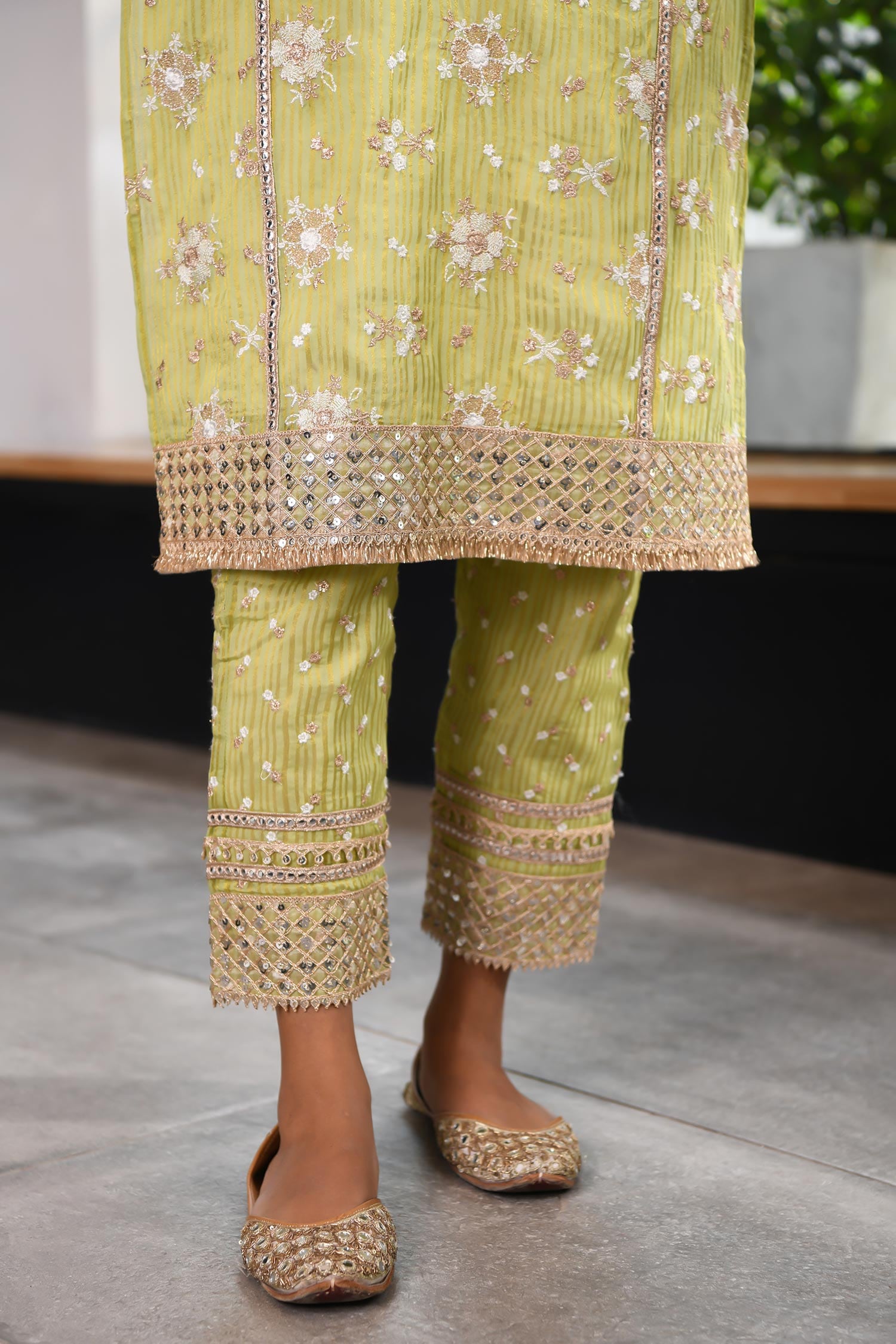 chambeili Dahlia Maroon Embellished Raw Silk Shirt & Jamawar Trouser Suit 3  PC Party - Pakistani Designer Pret Wear