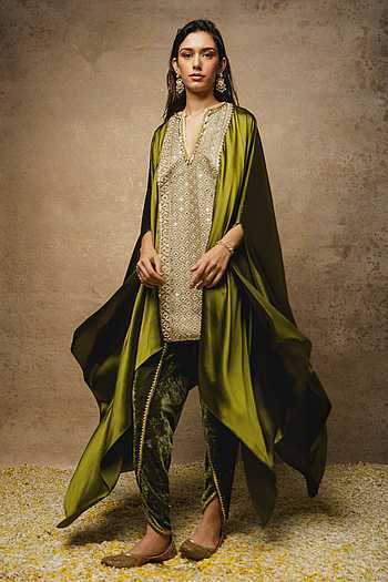 RFSS1724 - Stylish Partywear dress with Heavy Embroidered Kaftan and Contrast color Tulip Pants. Comes with Embroidered Belt and inner