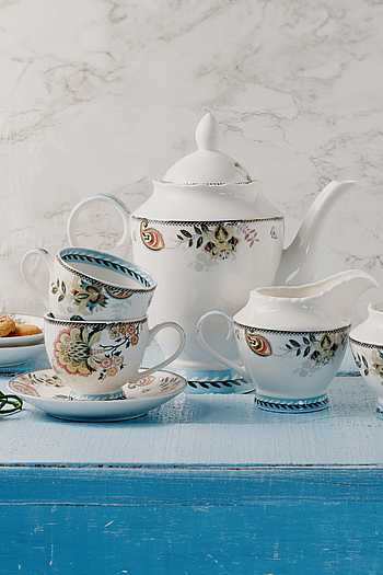 Vigneto Flower Embossed Tea Set
