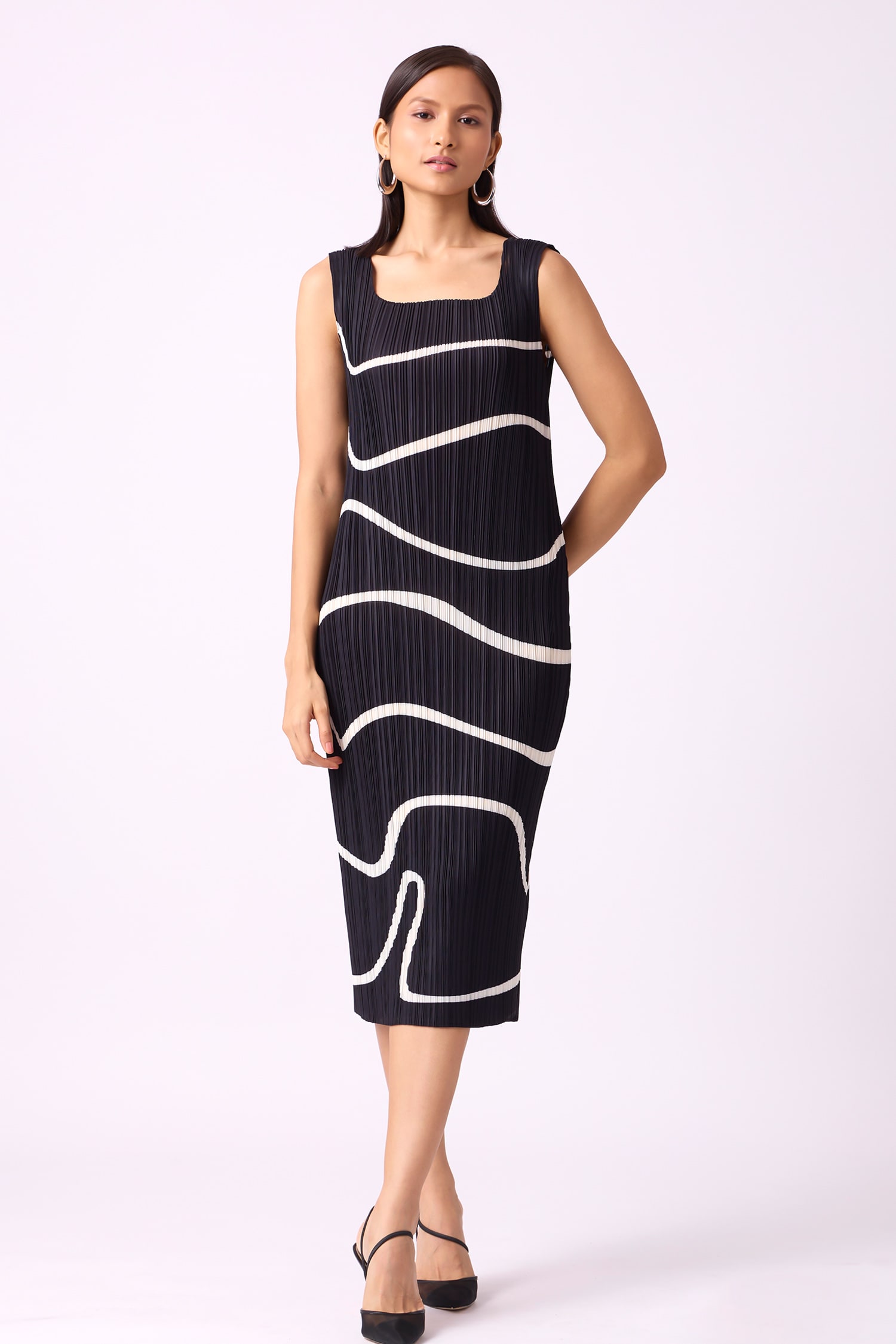 Buy Scarlet Sage Black Polyester Yana Abstract Stripe Print Dress ...